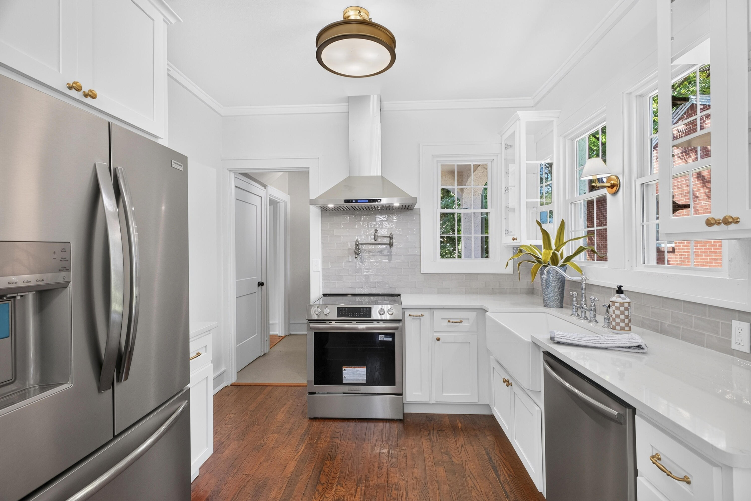1003 Poplar Street Property Photo 12