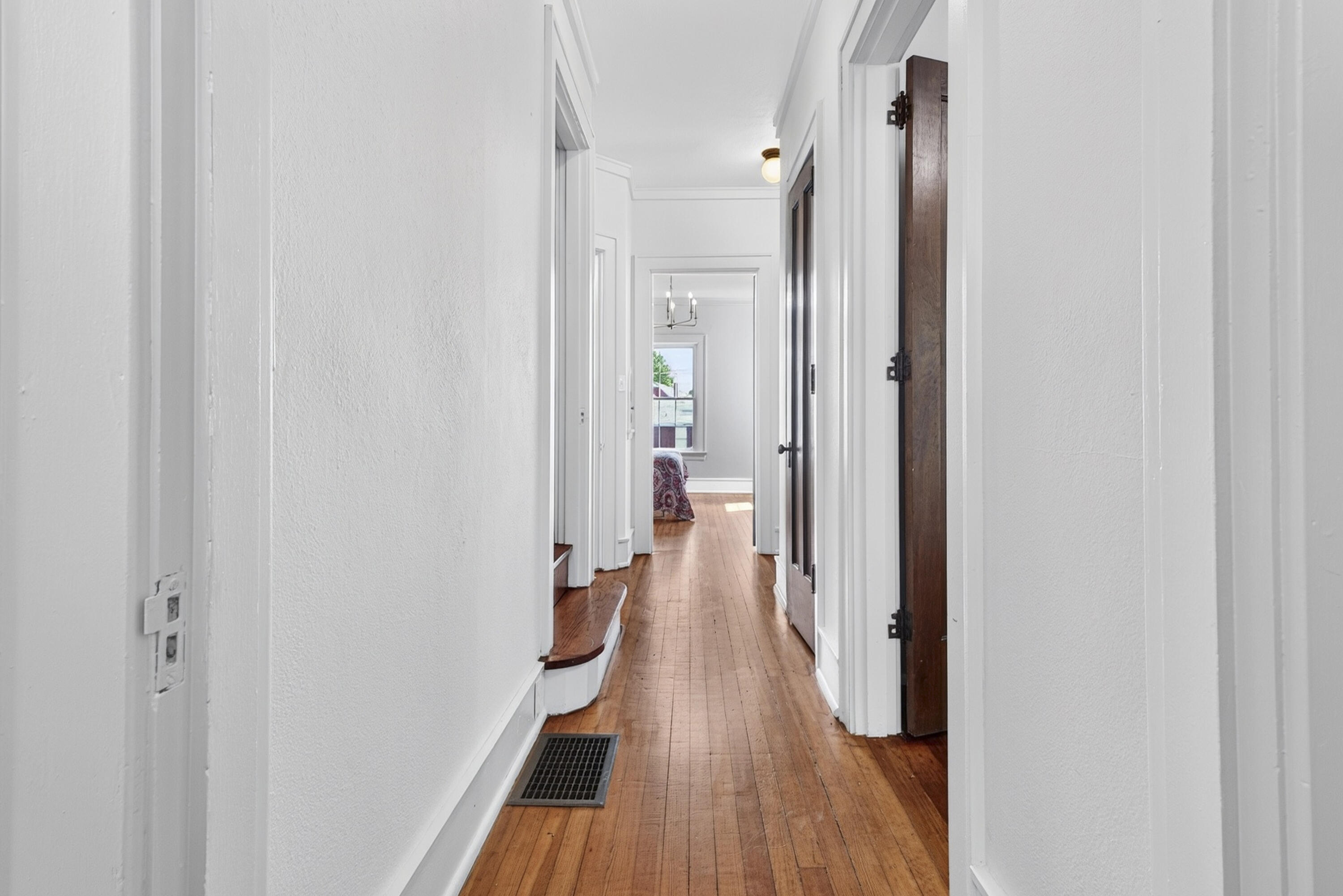 1003 Poplar Street Property Photo 16