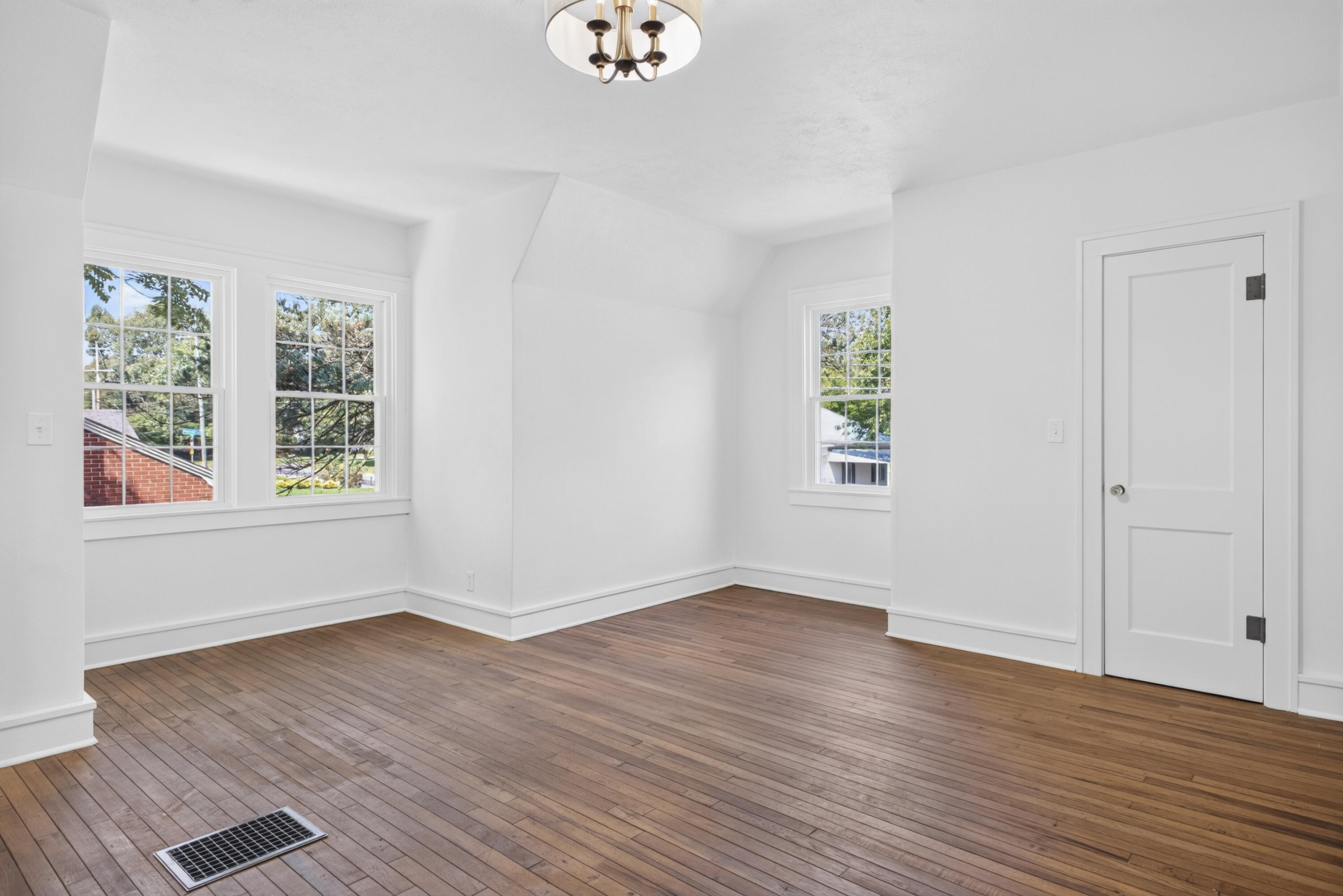1003 Poplar Street Property Photo 30