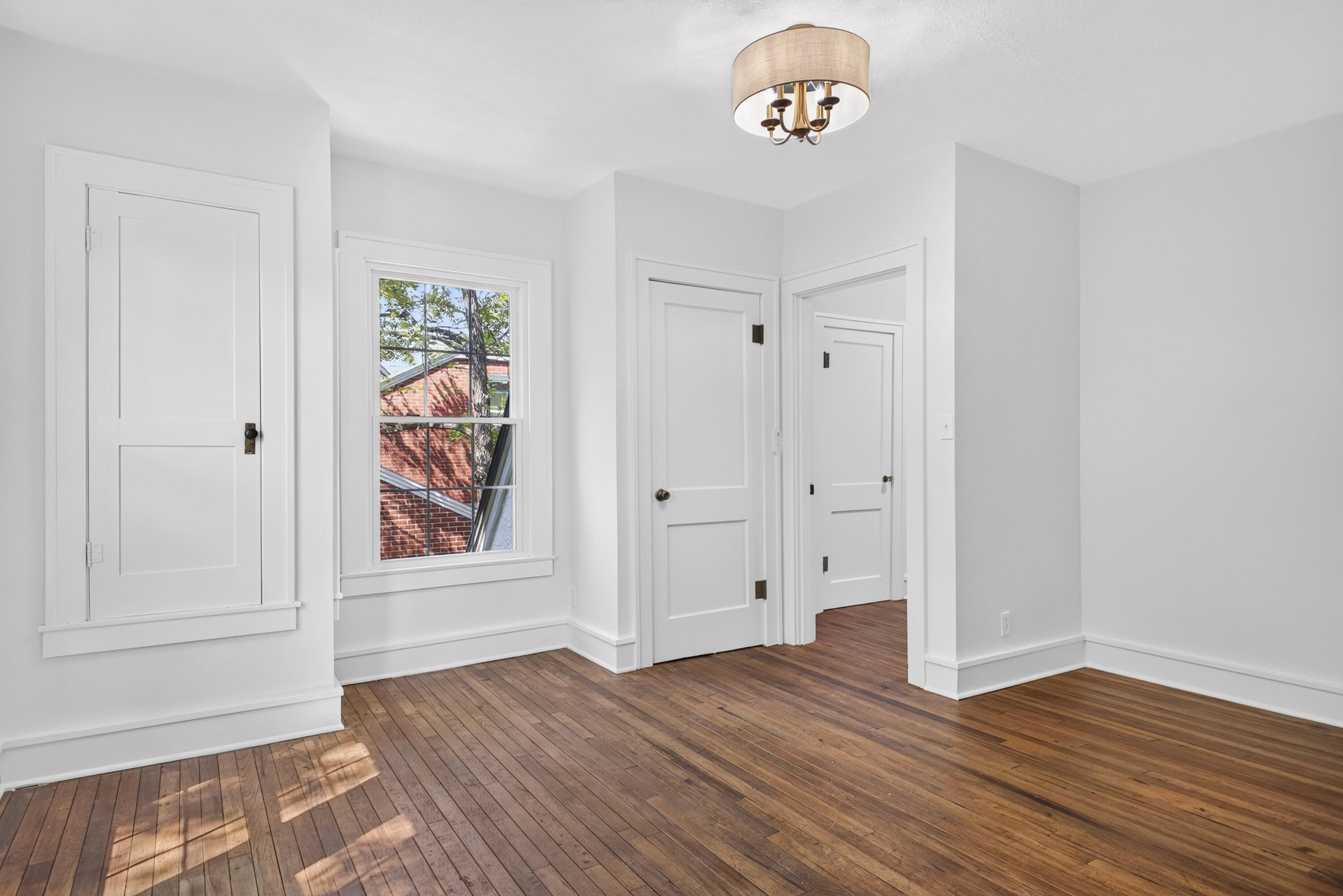 1003 Poplar Street Property Photo 32