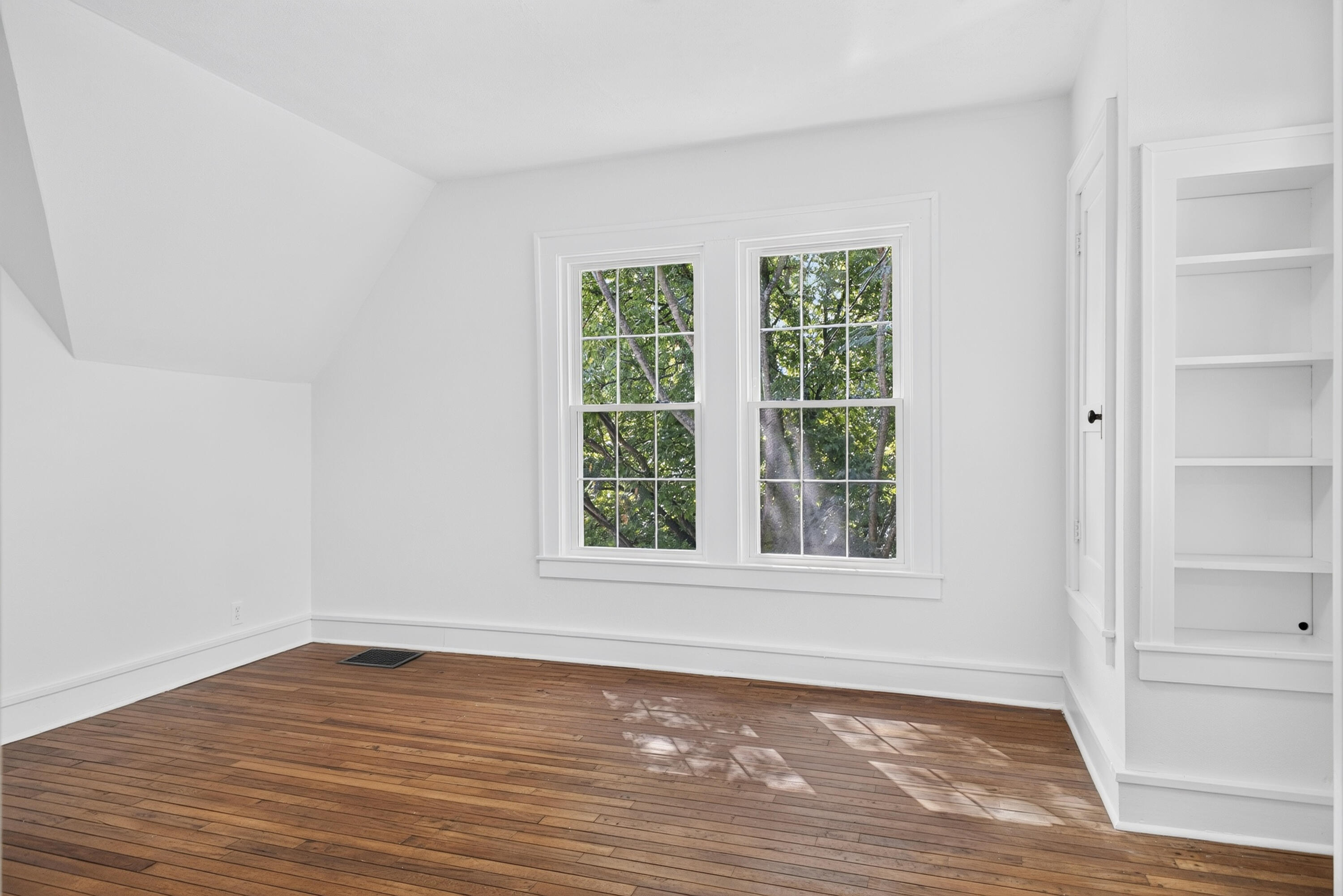 1003 Poplar Street Property Photo 33