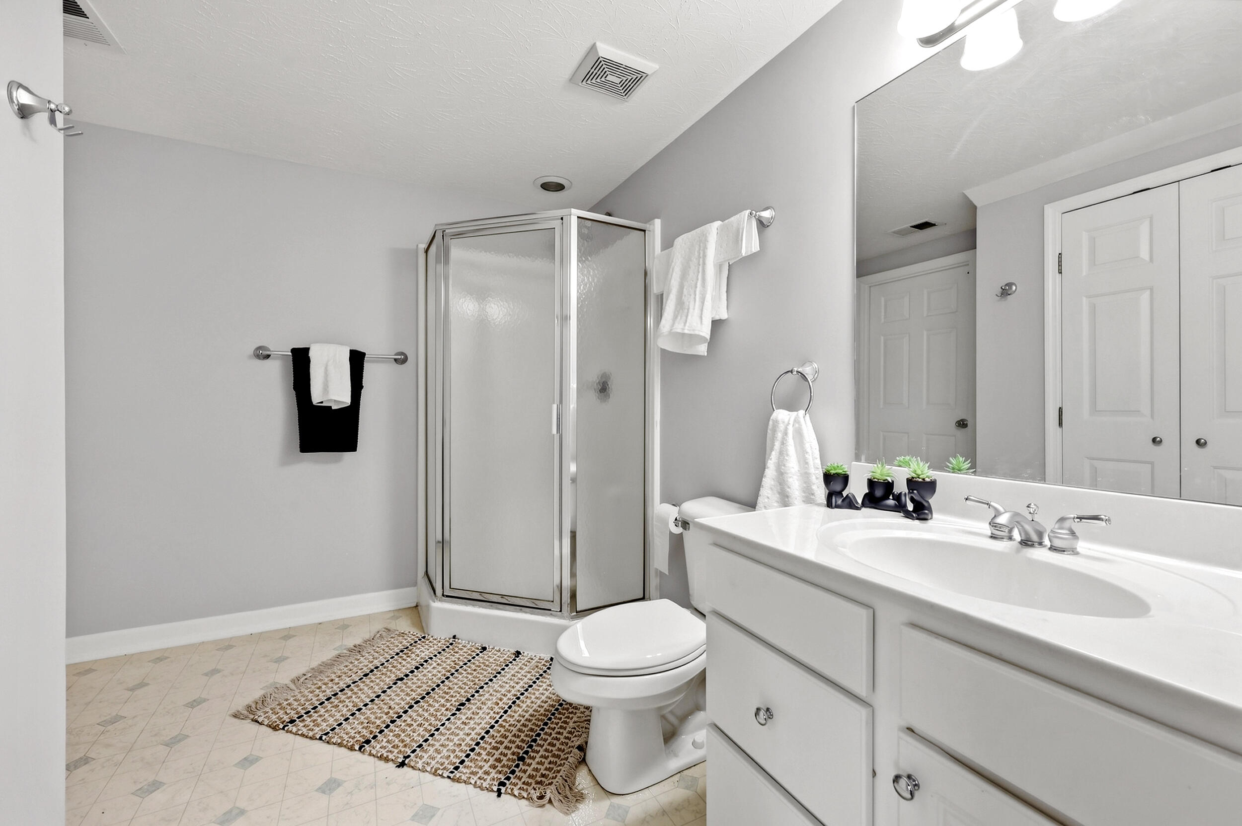 316 Hillbrook Drive Property Photo 33