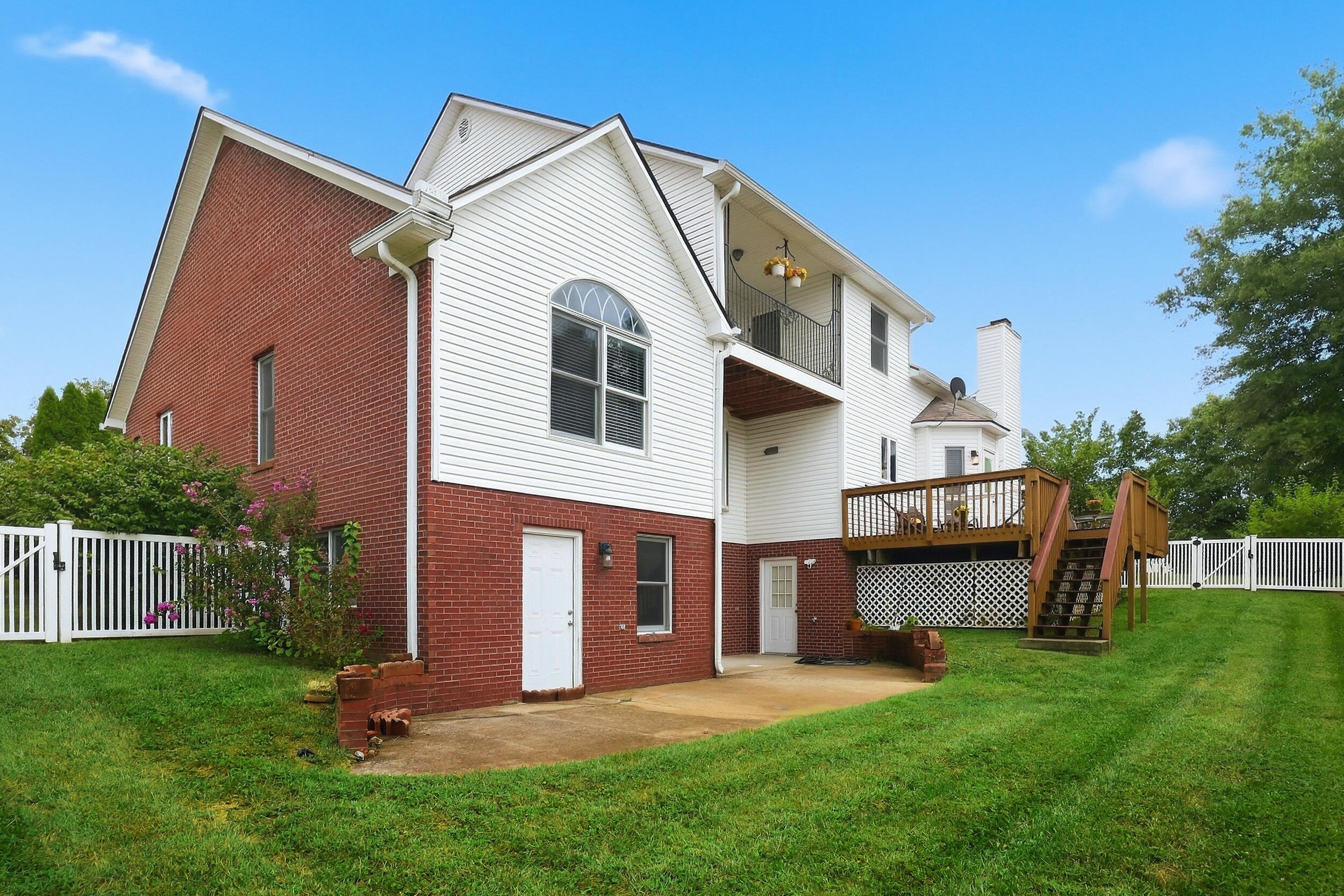 316 Hillbrook Drive Property Photo 45