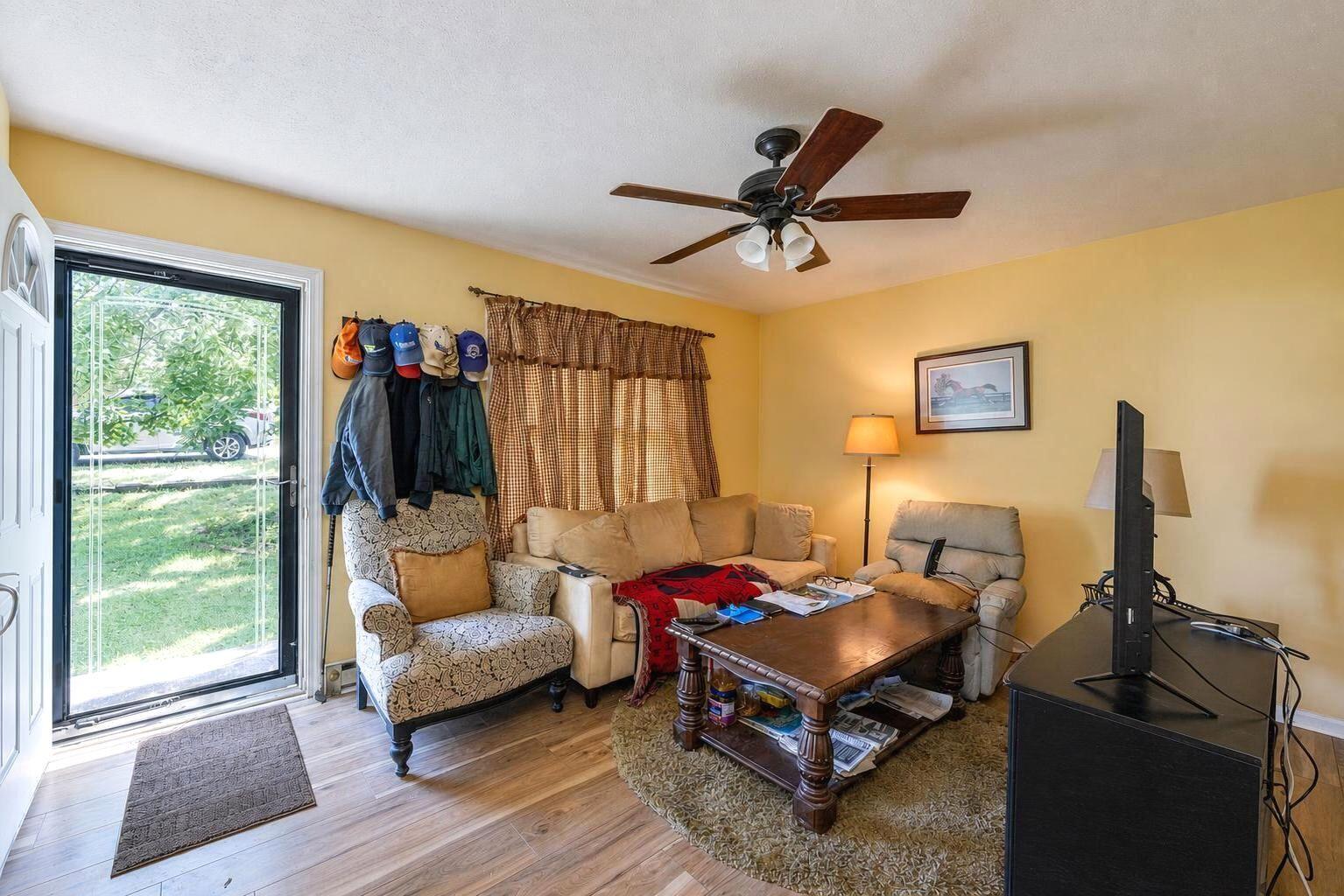 217 Brookfield Drive Property Photo 3