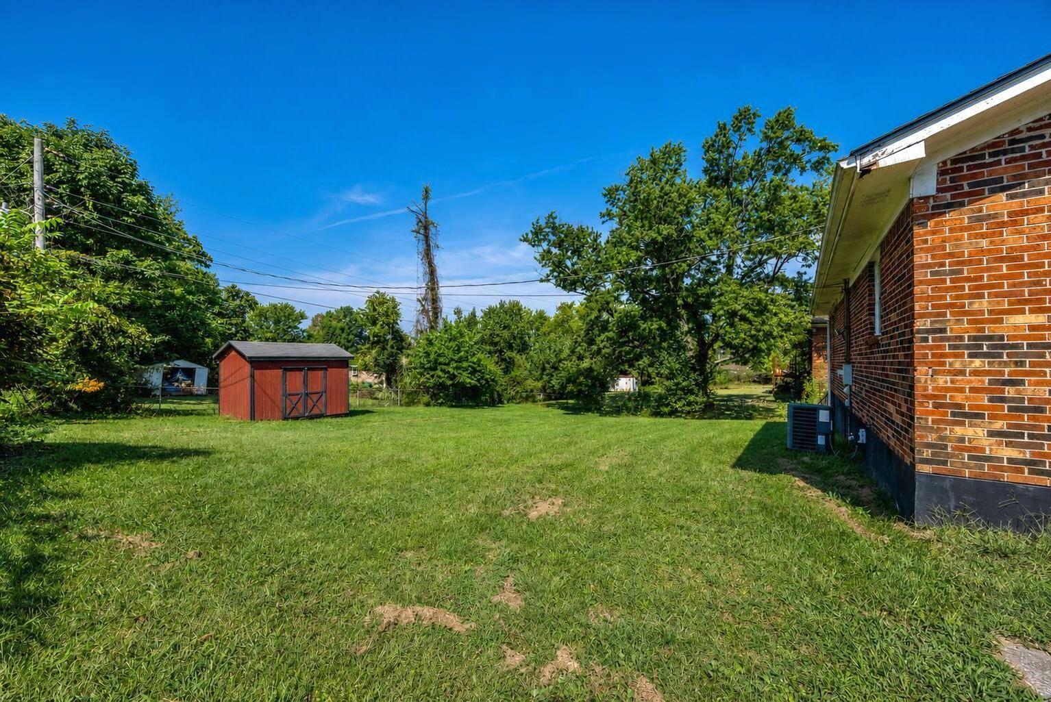 217 Brookfield Drive Property Photo 14