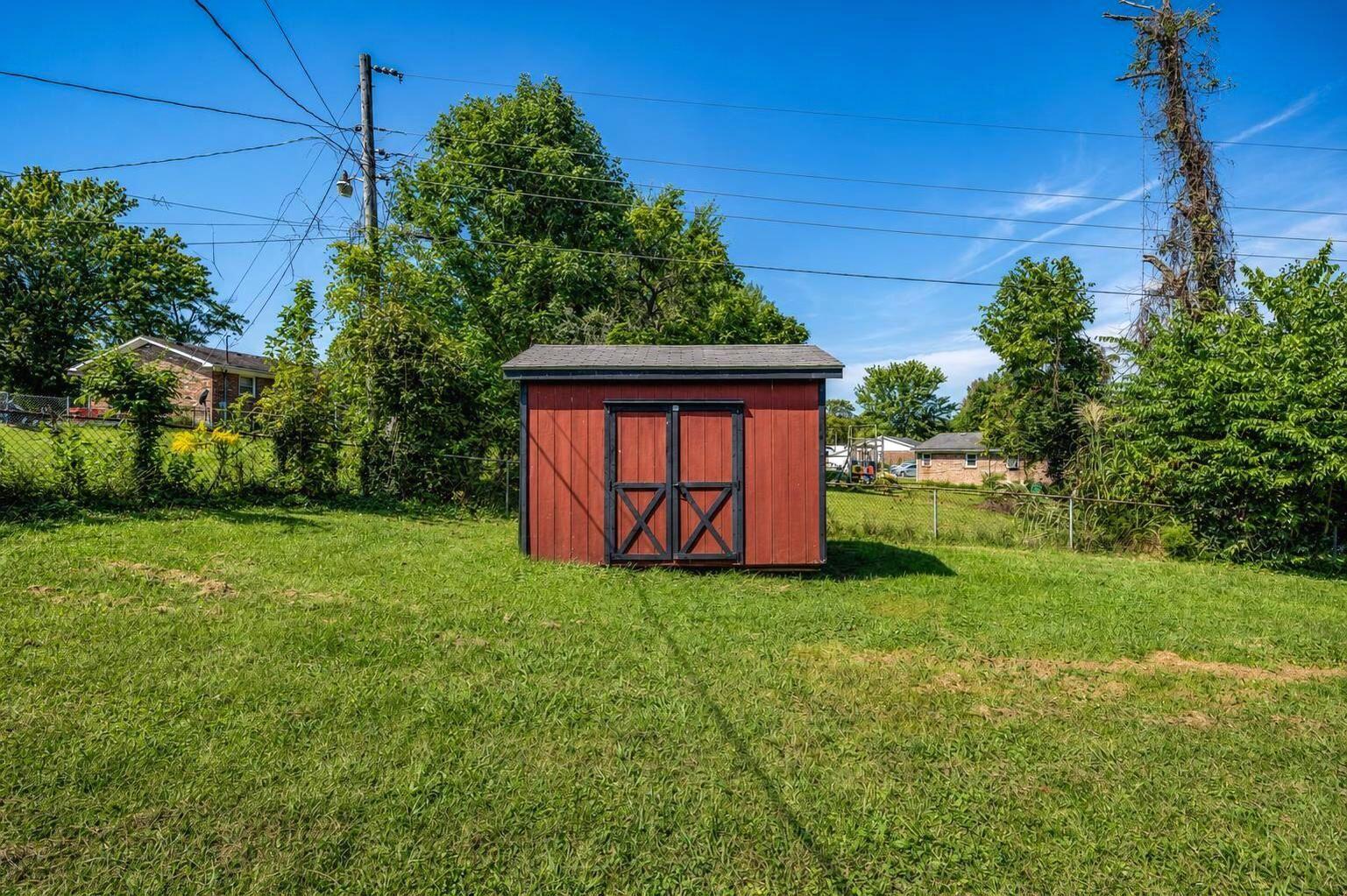 217 Brookfield Drive Property Photo 15