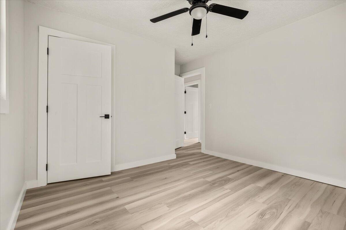 416 Oaklawn Circle Property Photo 13