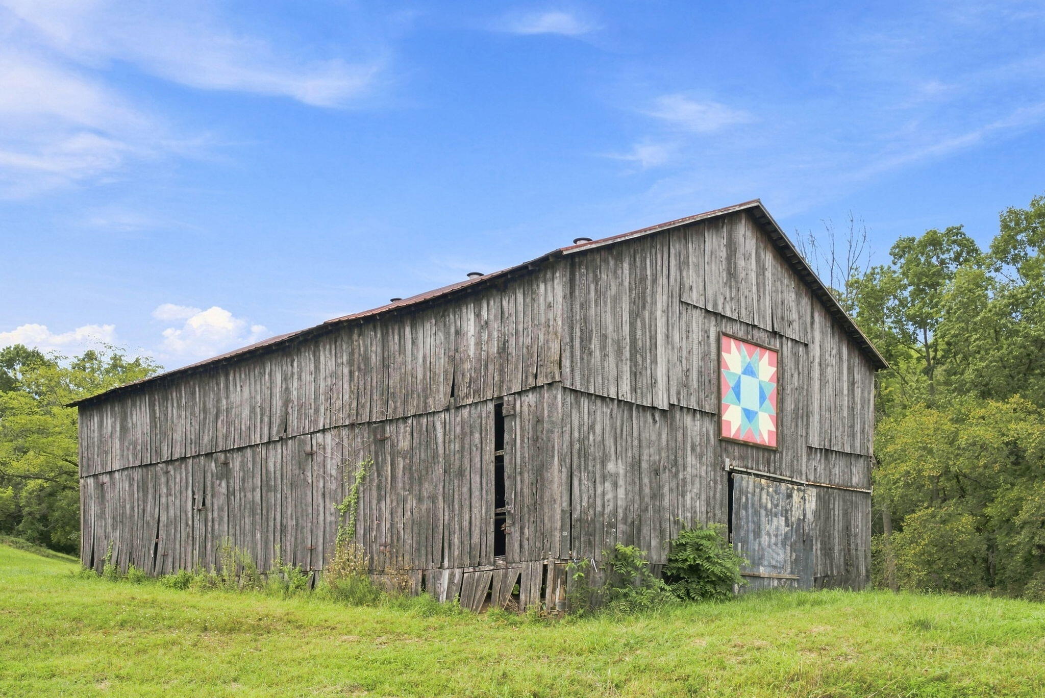 700 Old Maysville Road Property Photo 12