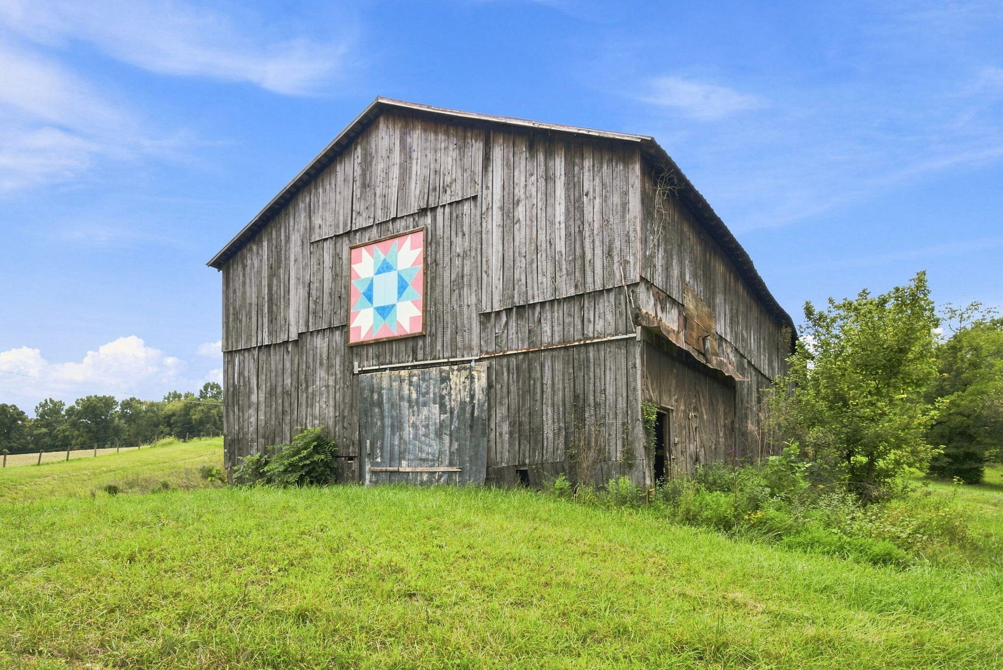 700 Old Maysville Road Property Photo 13