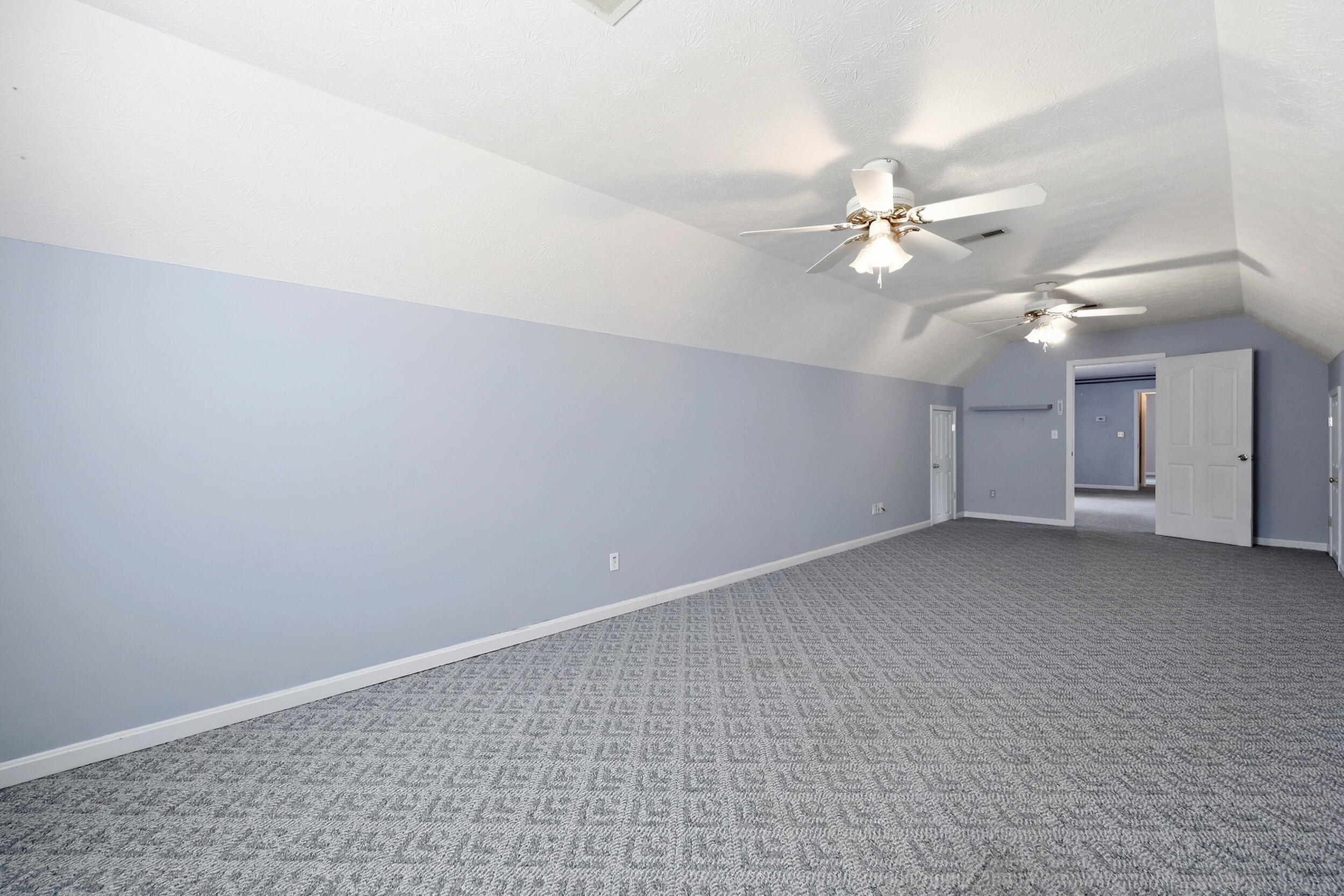 112 Hard Drive Property Photo 29