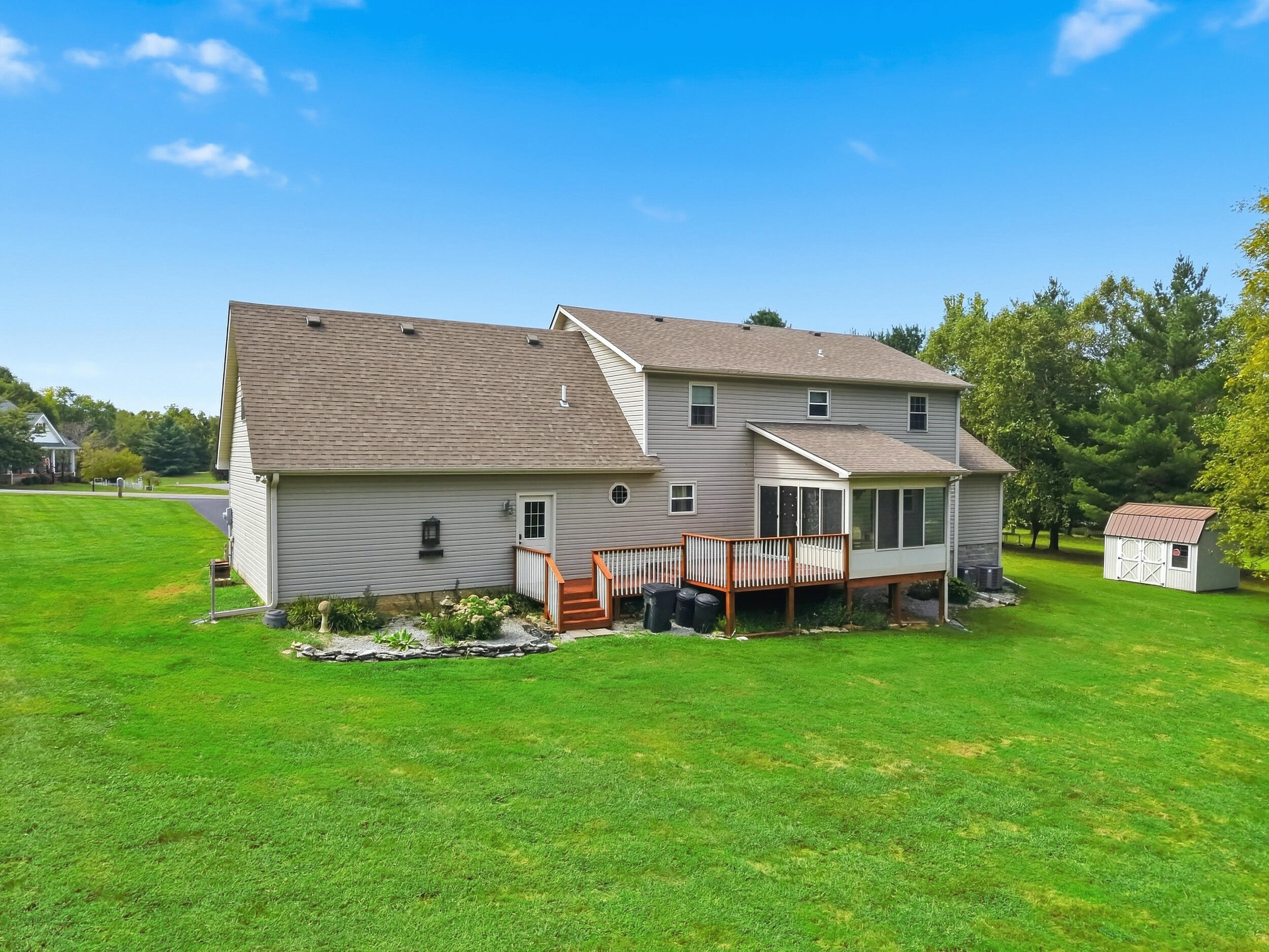 112 Hard Drive Property Photo 40