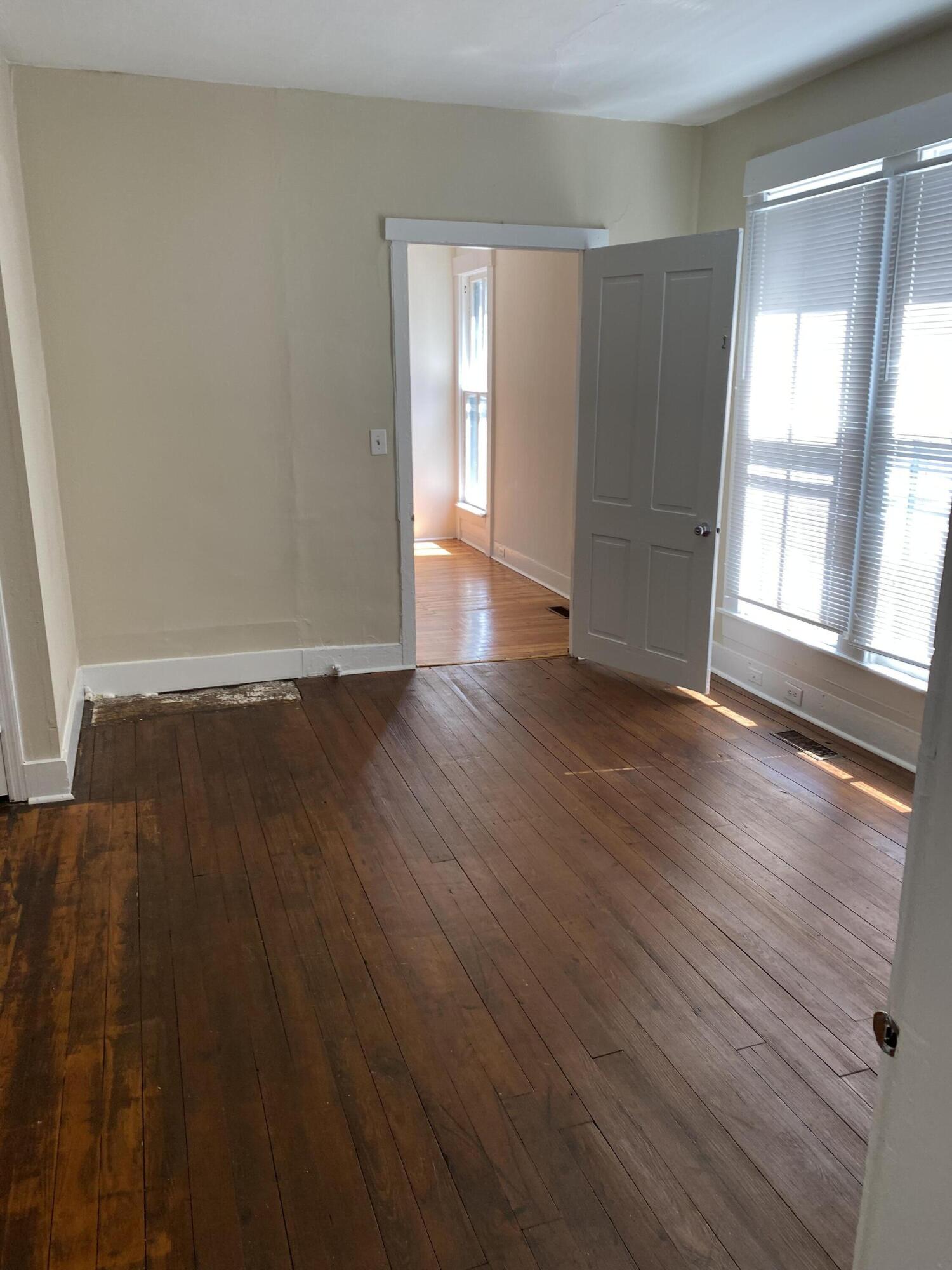 310 Steele Street Property Photo 14