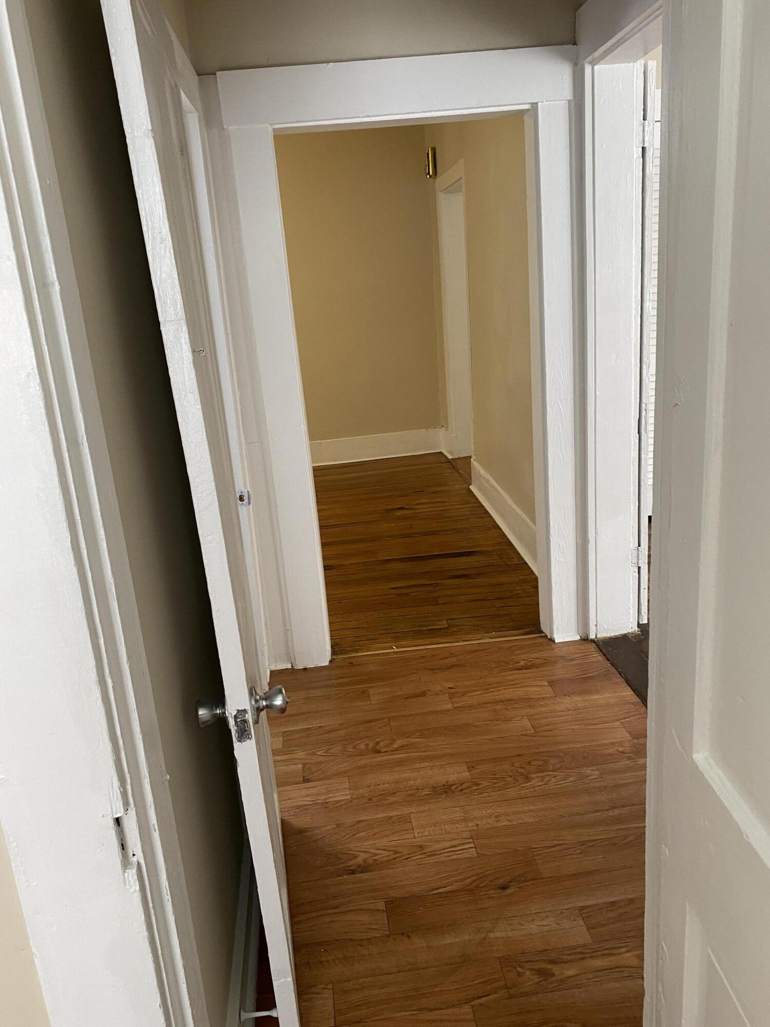310 Steele Street Property Photo 20