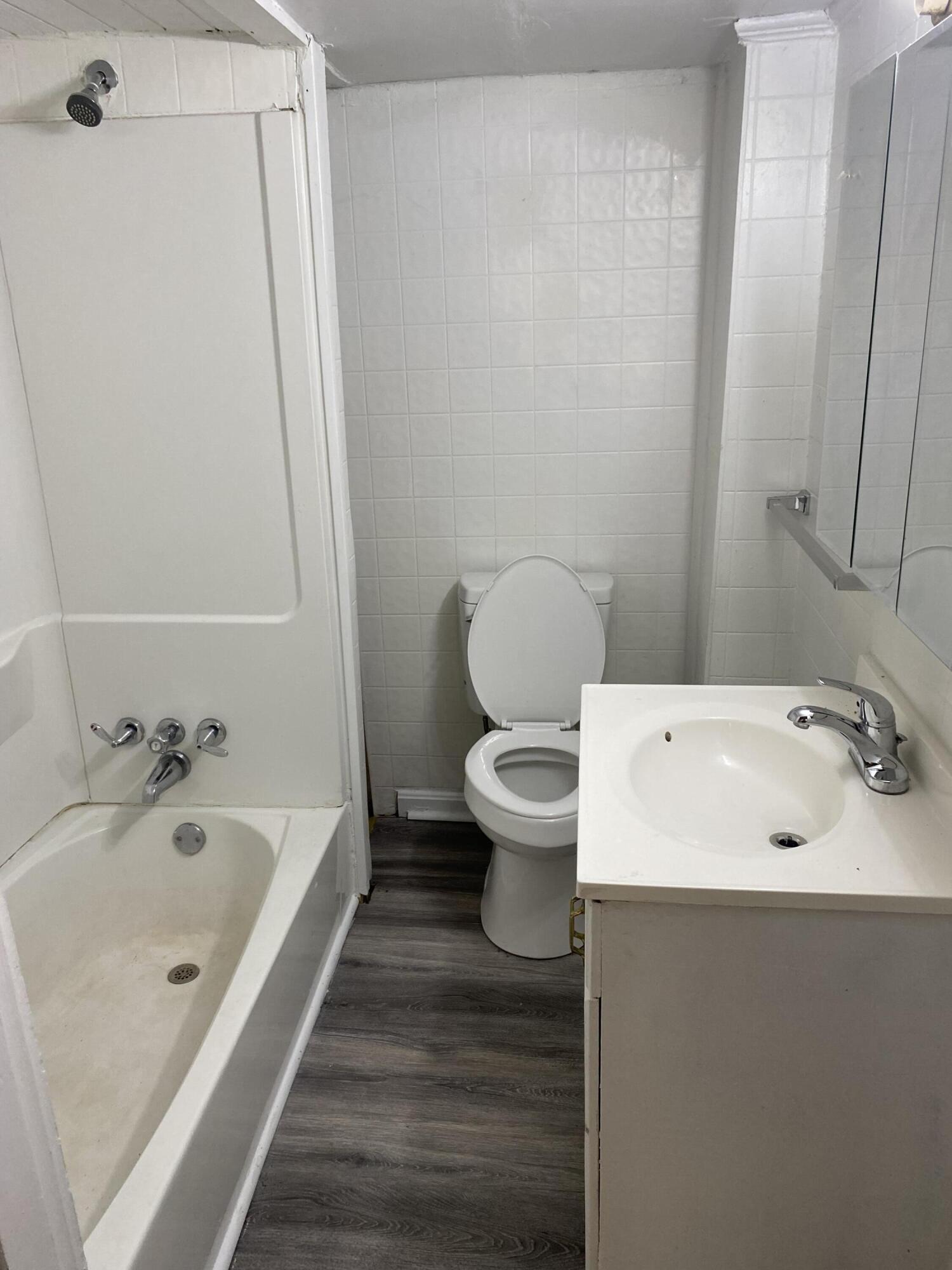 310 Steele Street Property Photo 21