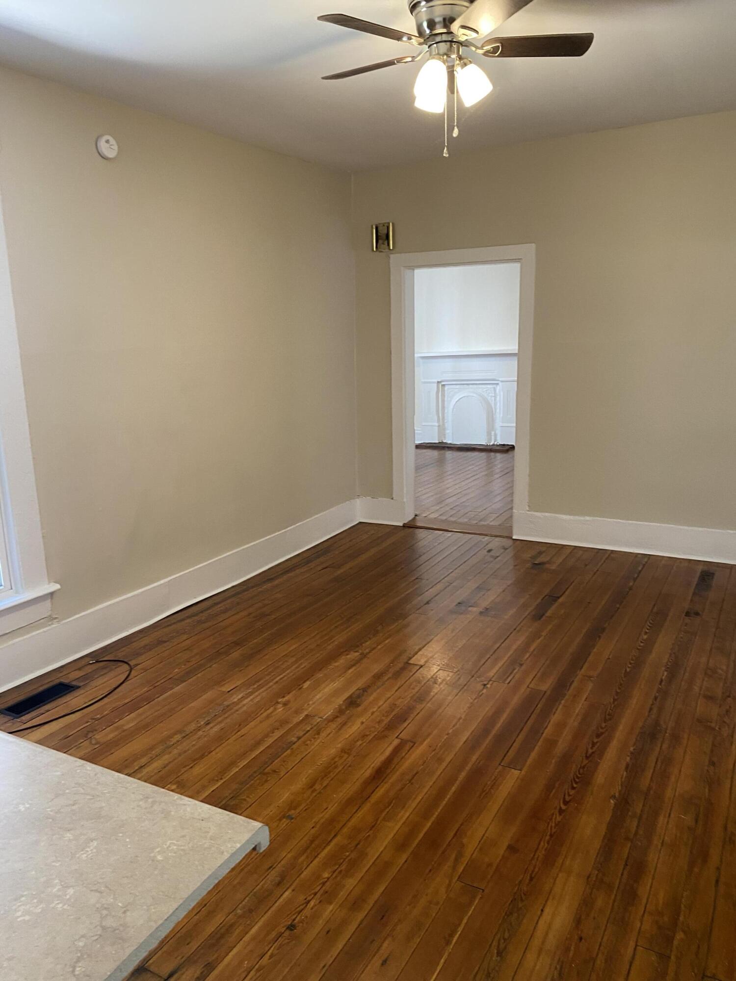 310 Steele Street Property Photo 27