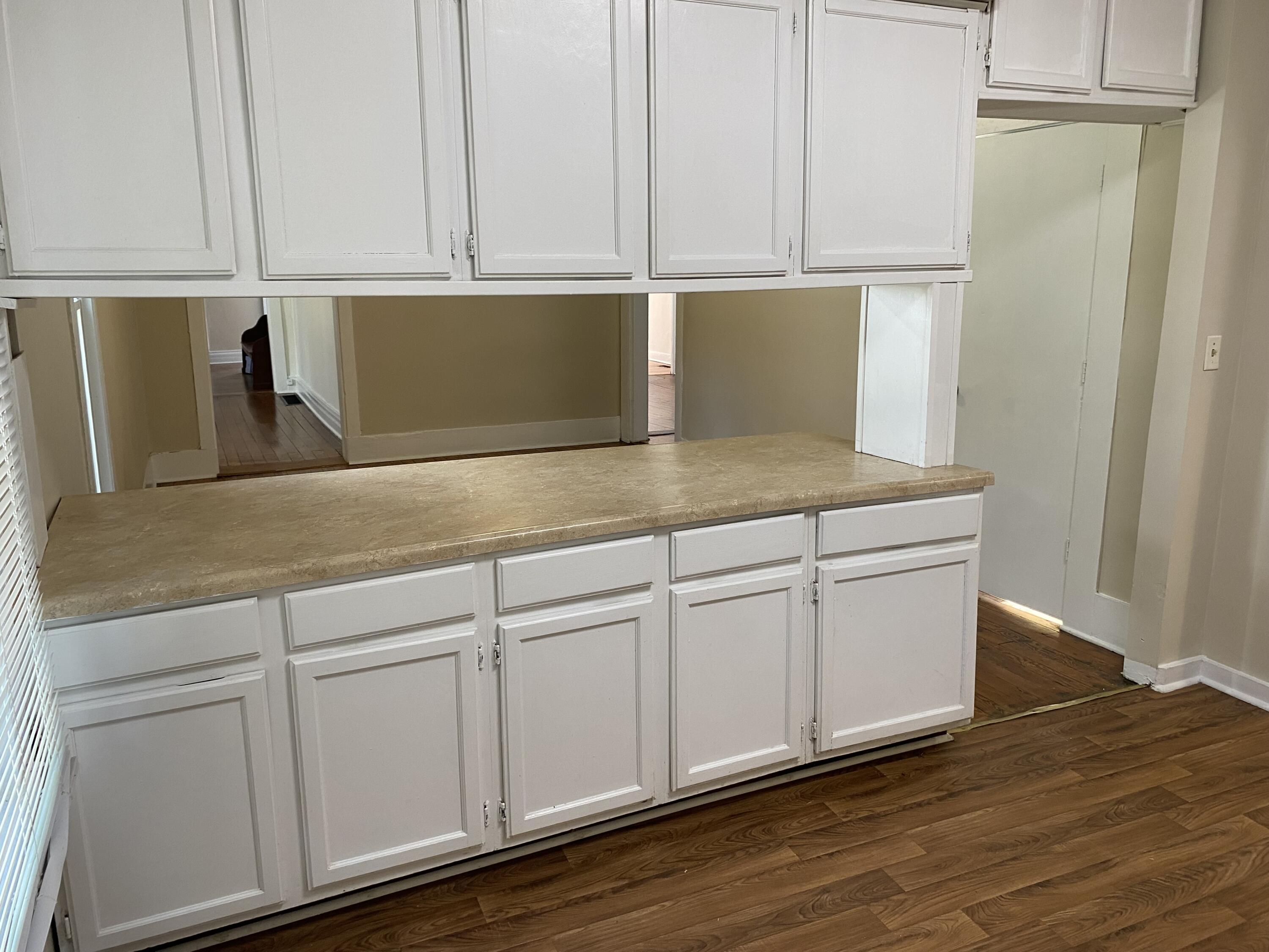 310 Steele Street Property Photo 30