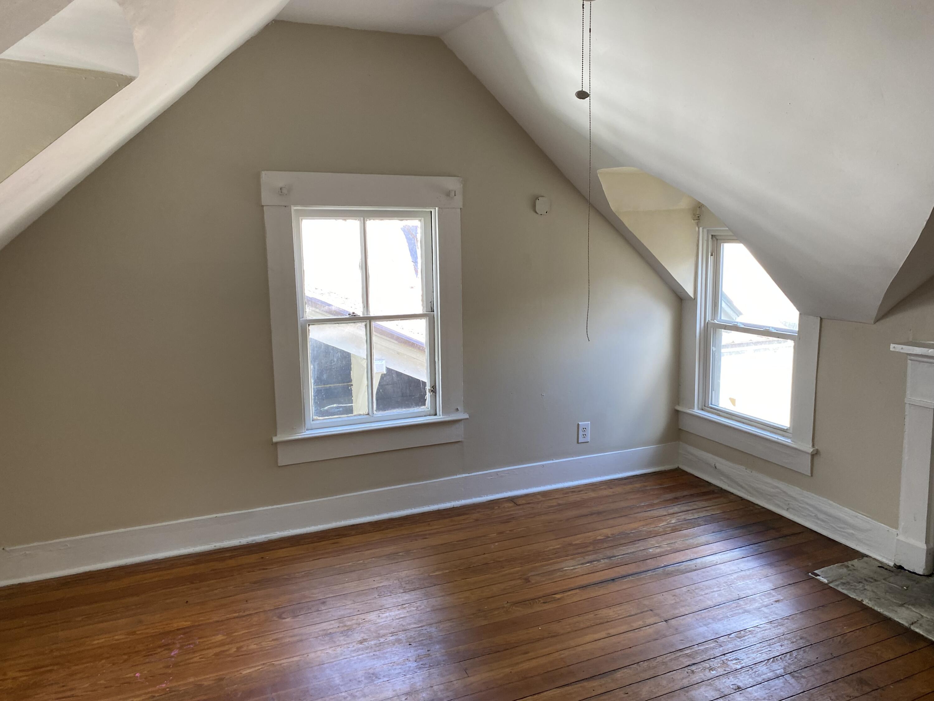 310 Steele Street Property Photo 41