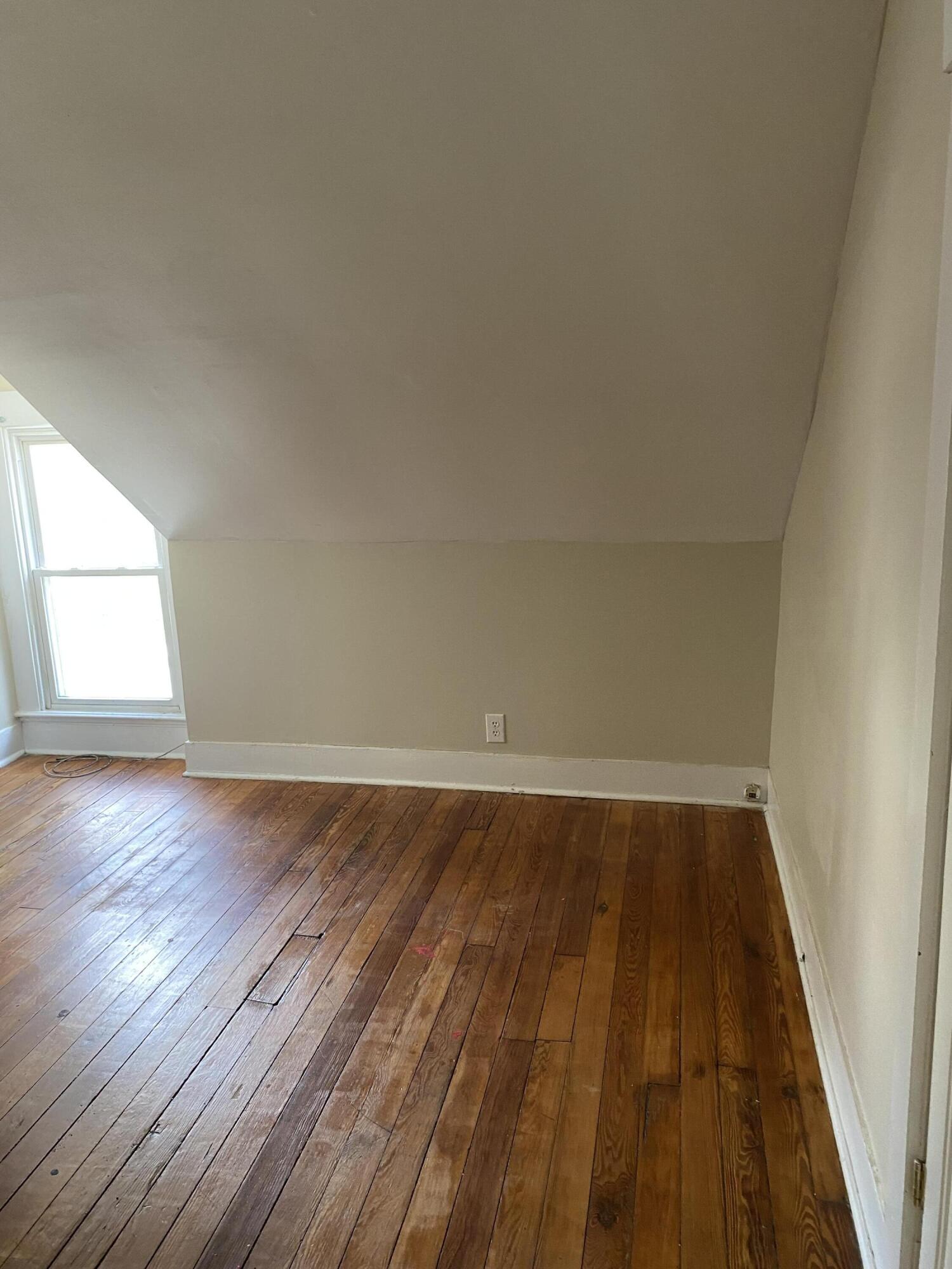 310 Steele Street Property Photo 45