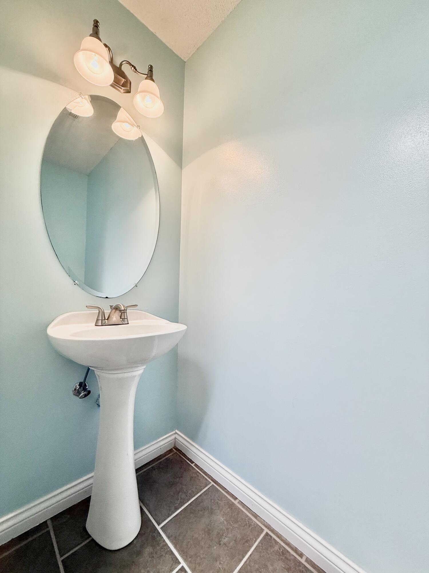 109 Oakview Drive Property Photo 18