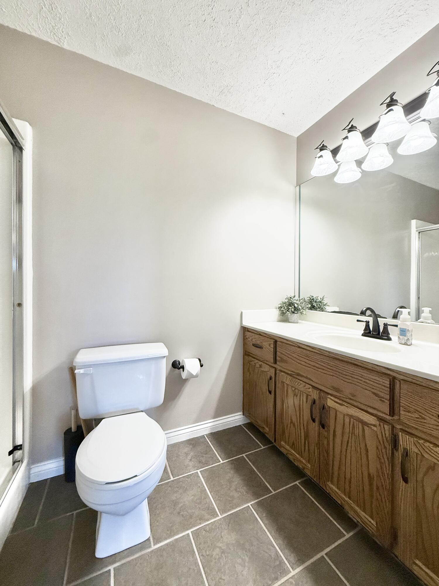 109 Oakview Drive Property Photo 22