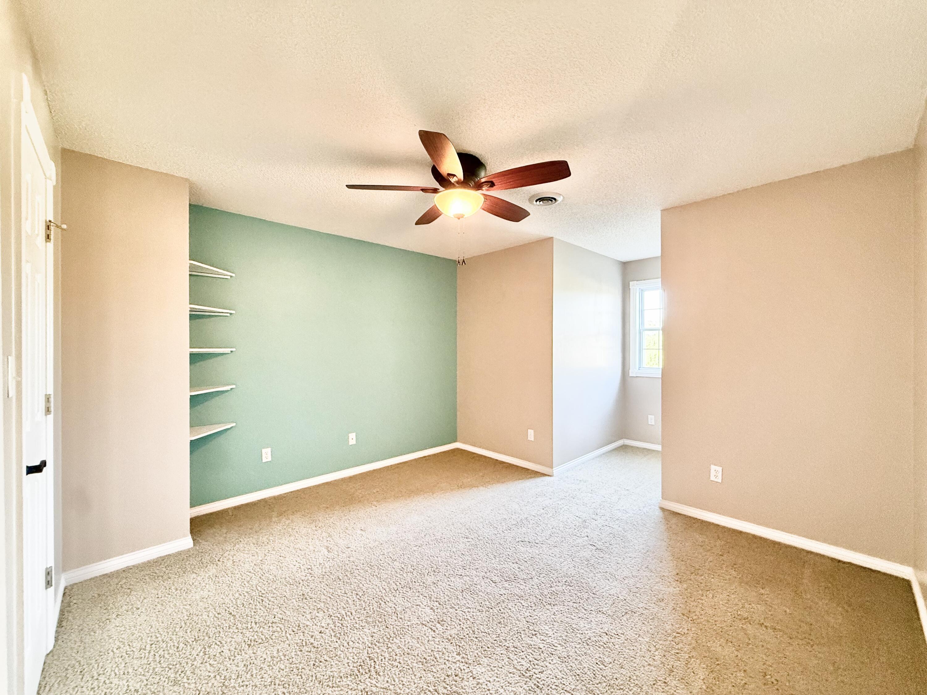 109 Oakview Drive Property Photo 25