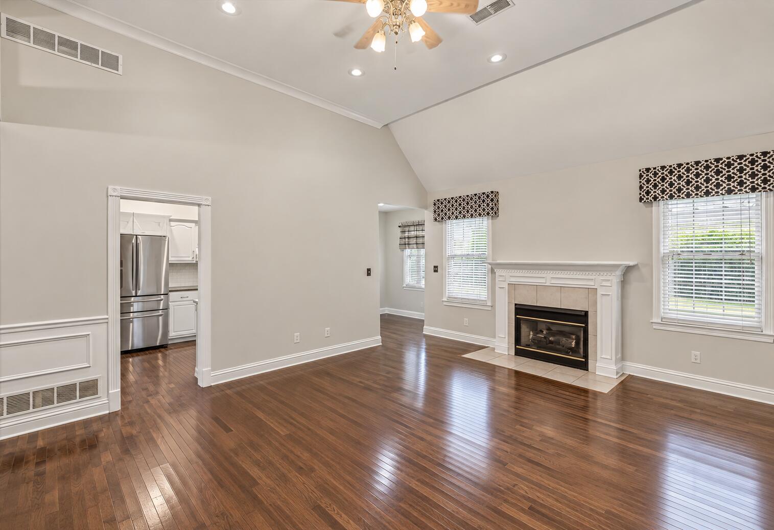 306 Savanna Drive Property Photo 4