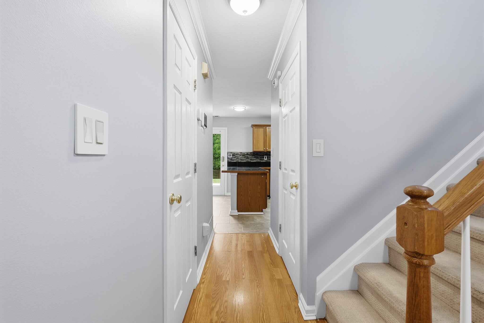 464 Amberley Drive Property Photo 21