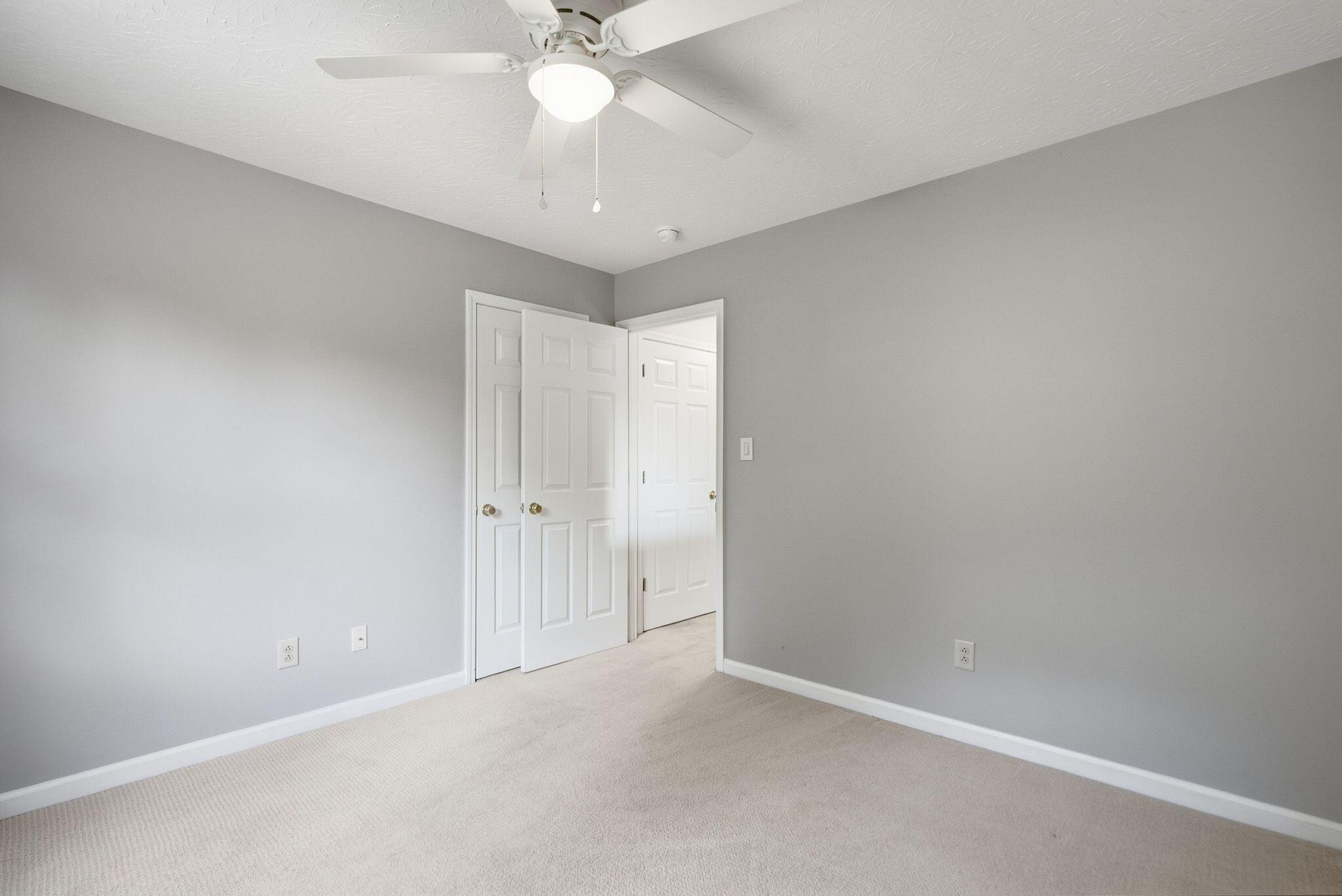464 Amberley Drive Property Photo 25