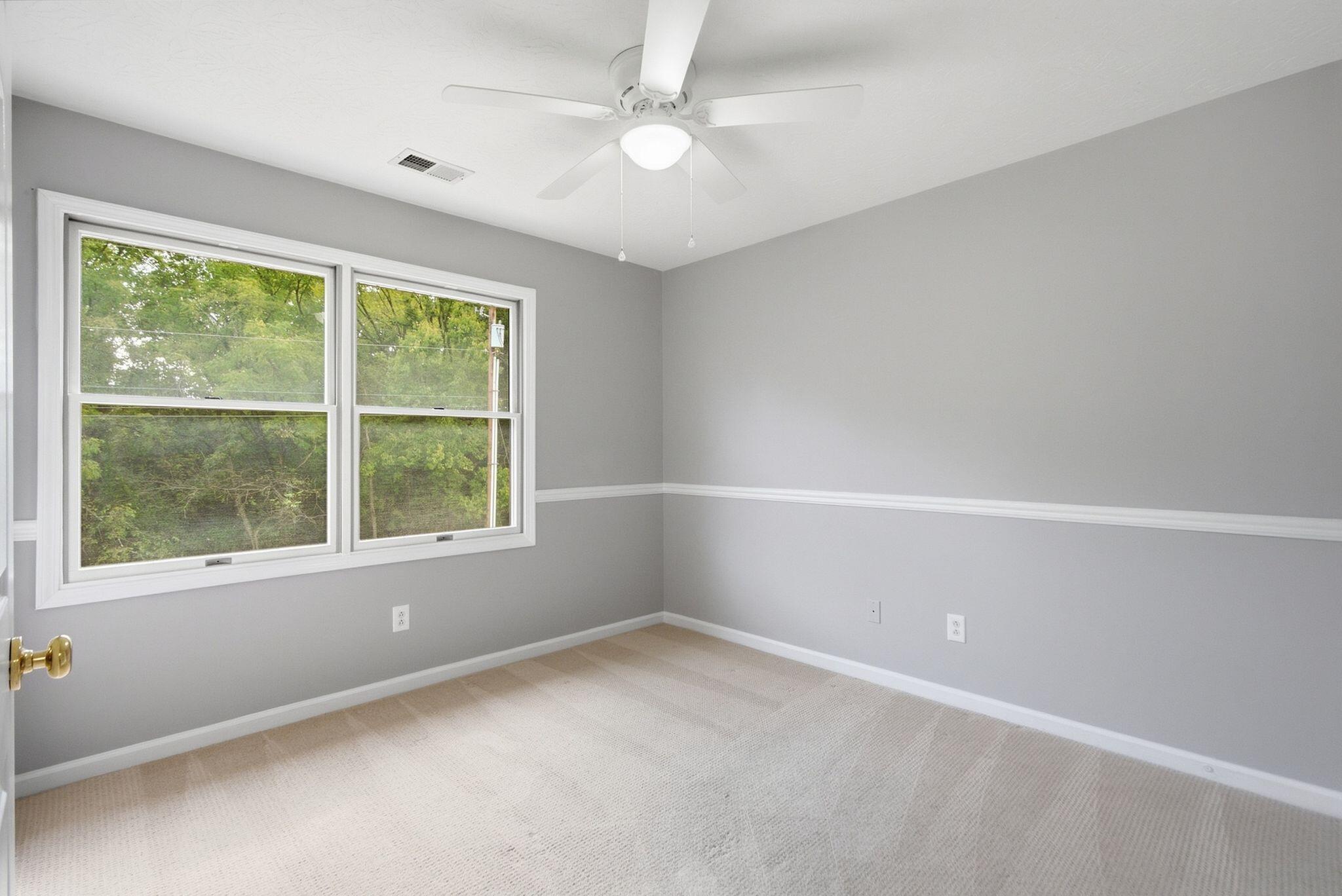 464 Amberley Drive Property Photo 26