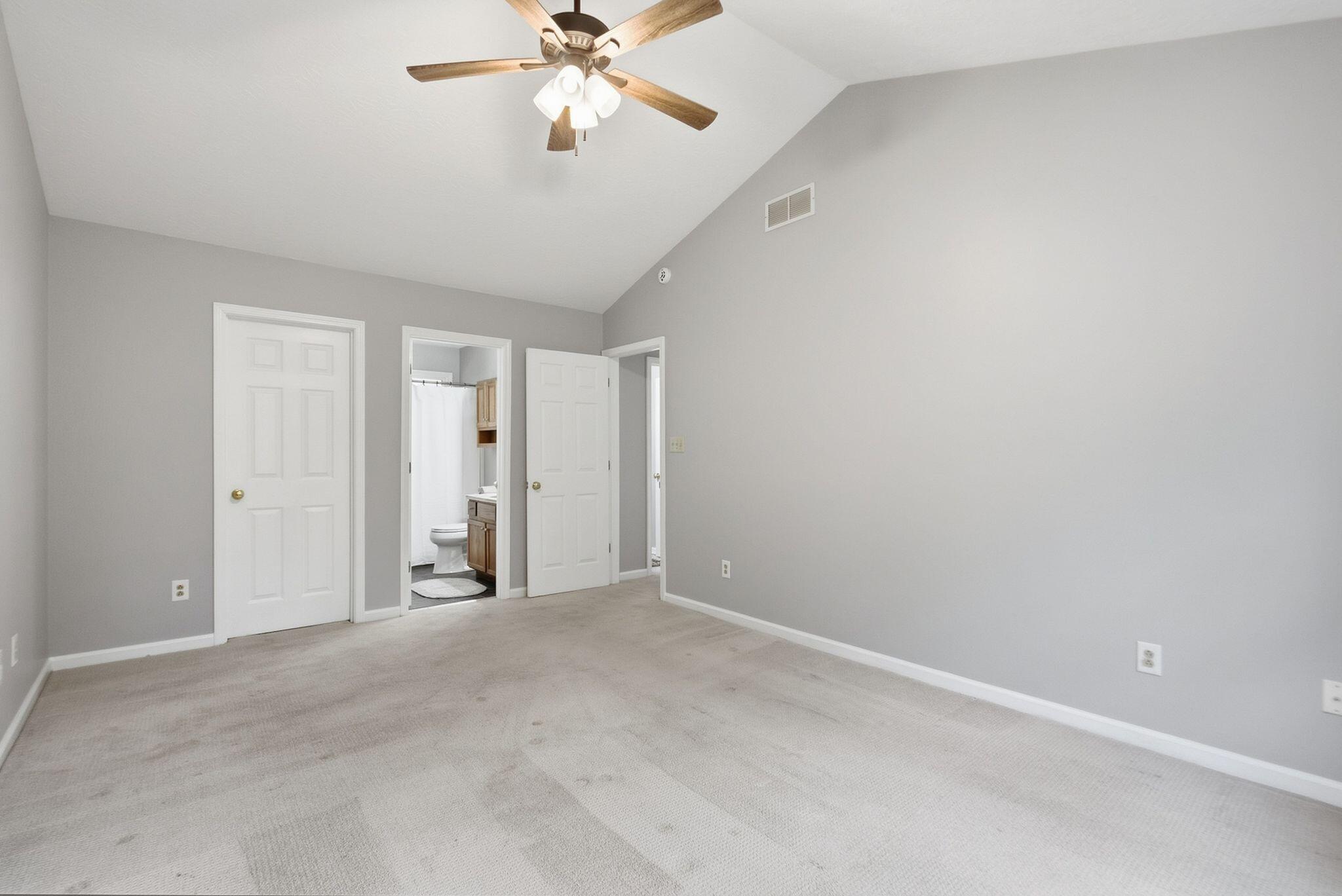 464 Amberley Drive Property Photo 31
