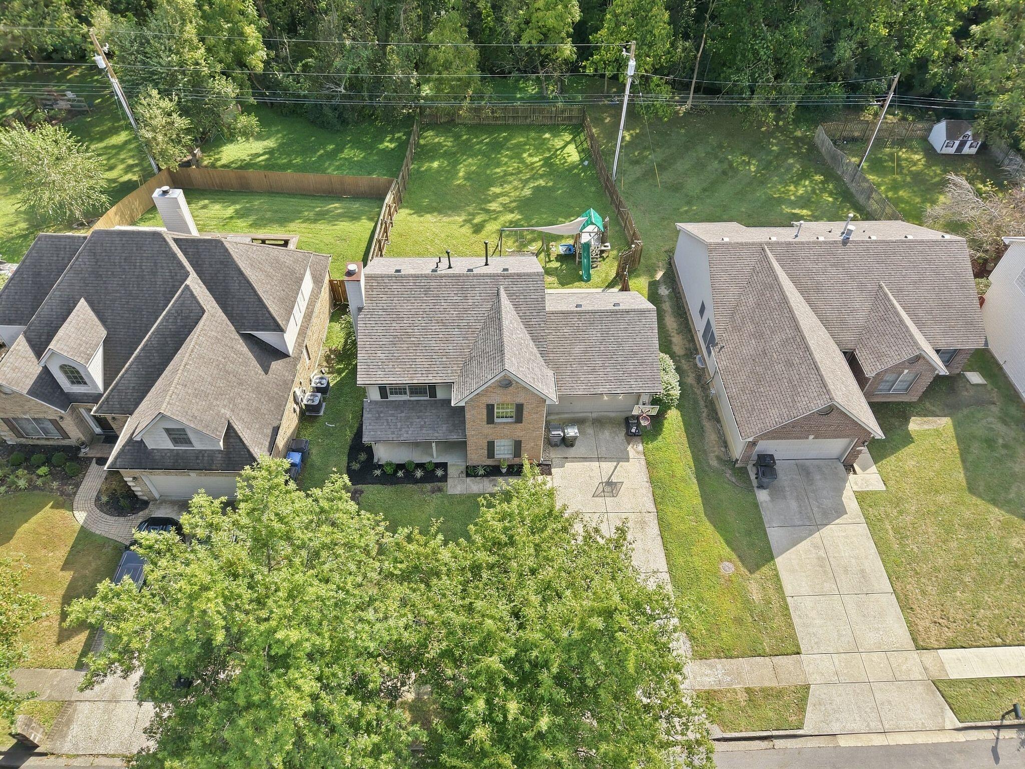 464 Amberley Drive Property Photo 45