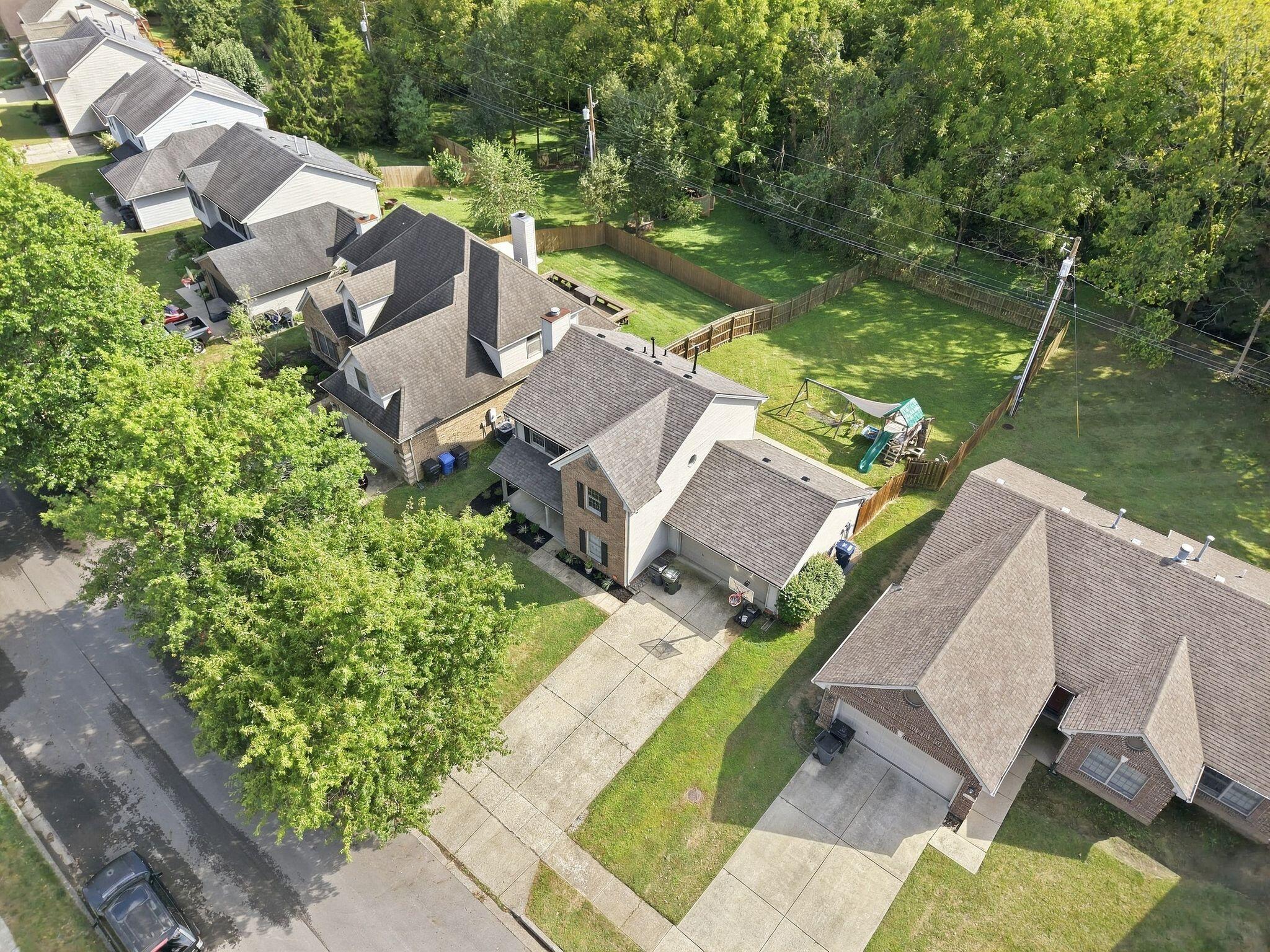464 Amberley Drive Property Photo 46