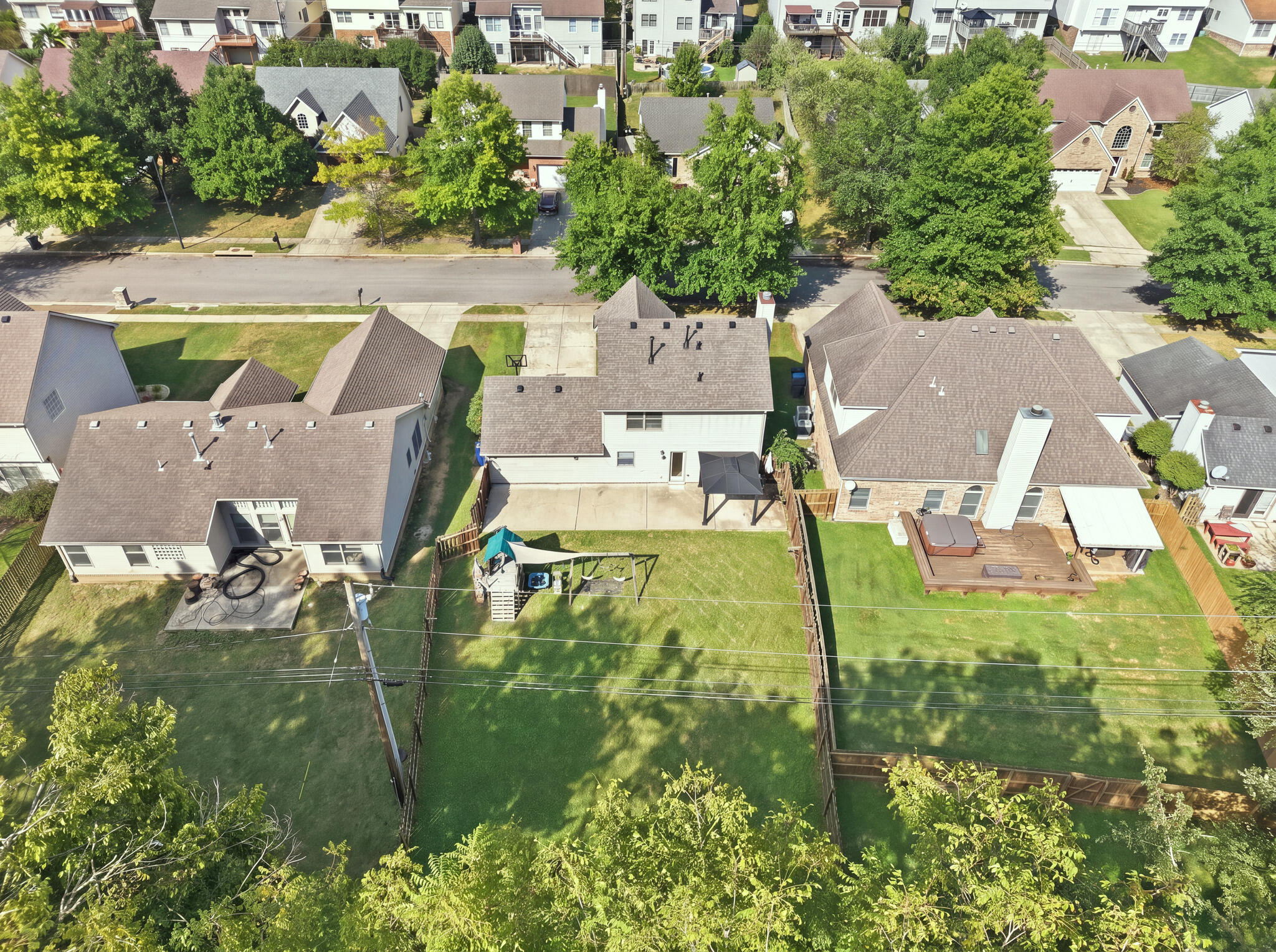 464 Amberley Drive Property Photo 48