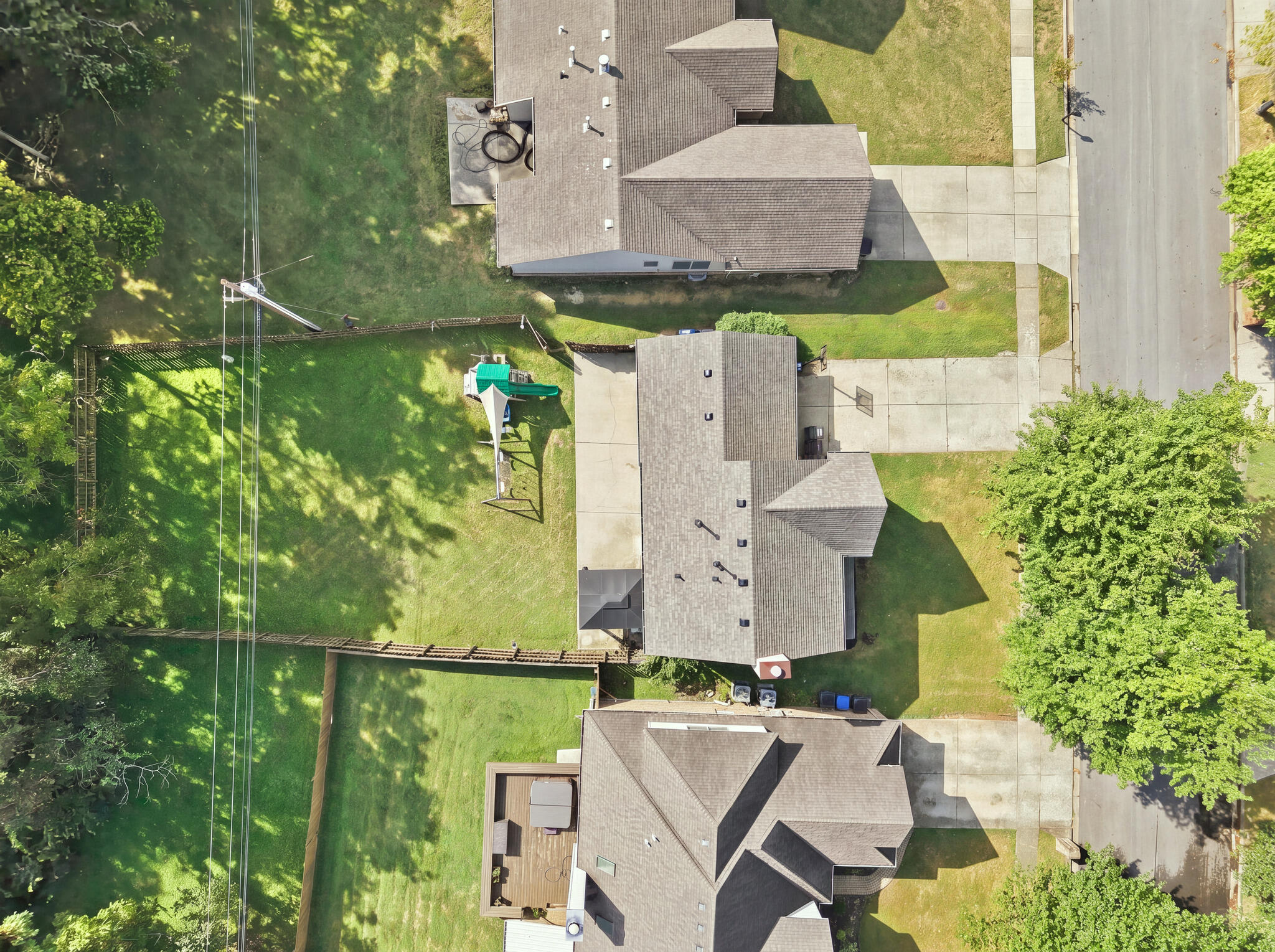 464 Amberley Drive Property Photo 49