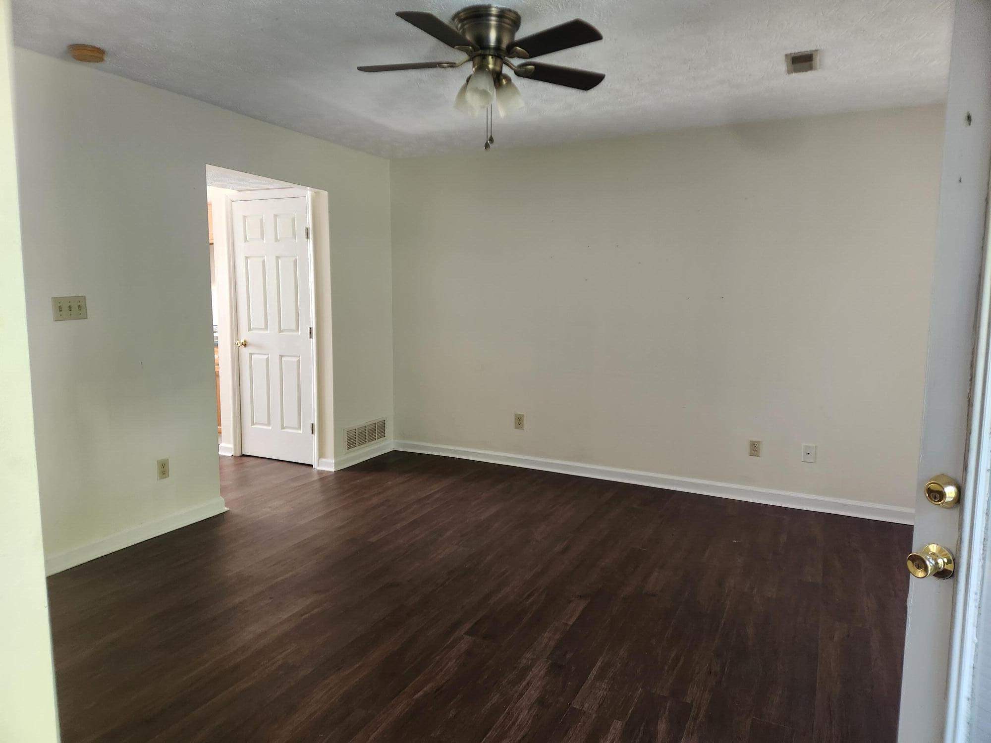 105 Woods Trail 2 Property Photo 5