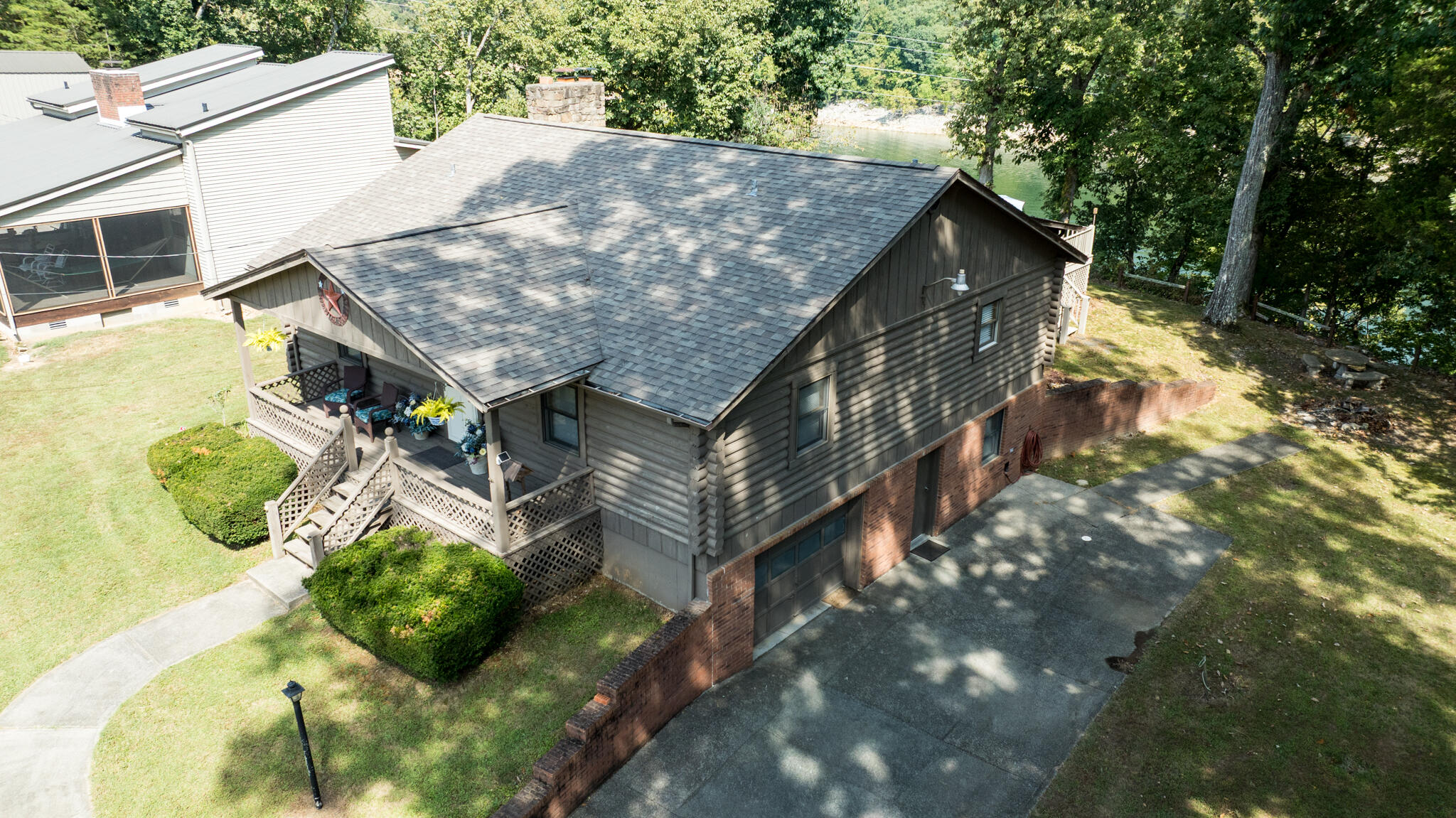 404 Hardwick Road Property Photo 3