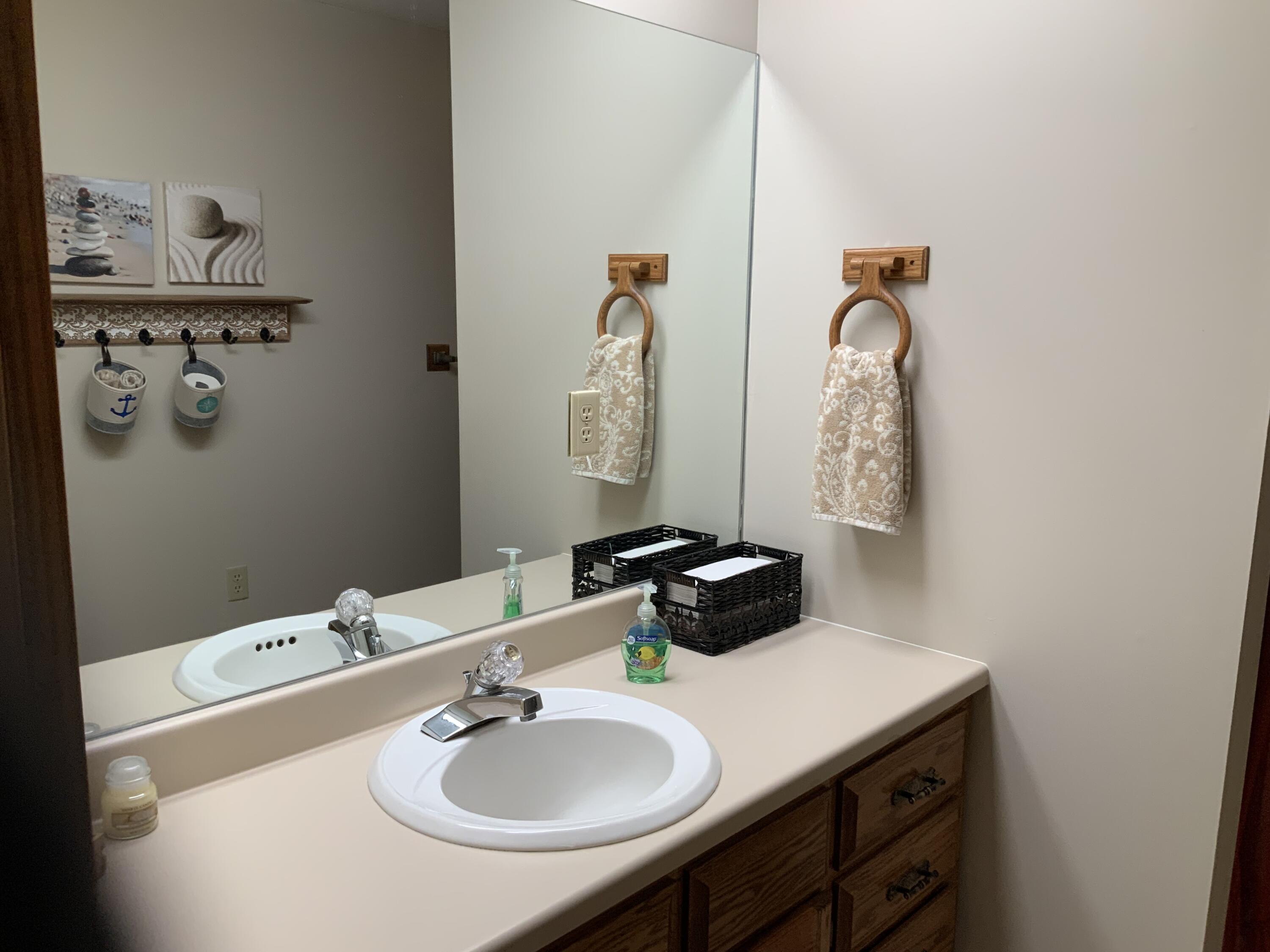 404 Hardwick Road Property Photo 14