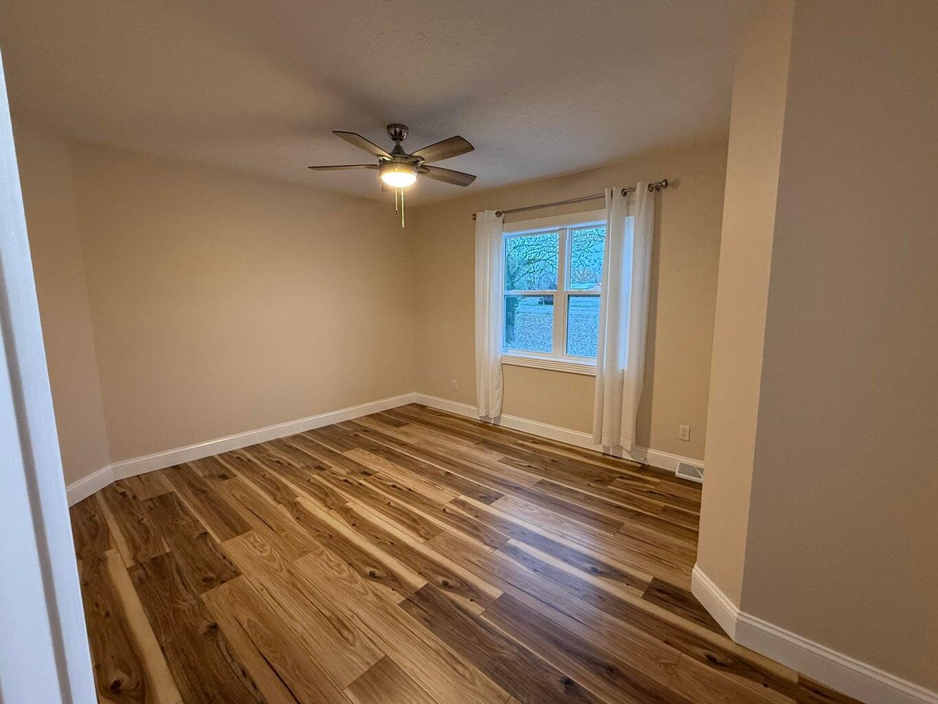 18 Ash Drive Property Photo 16