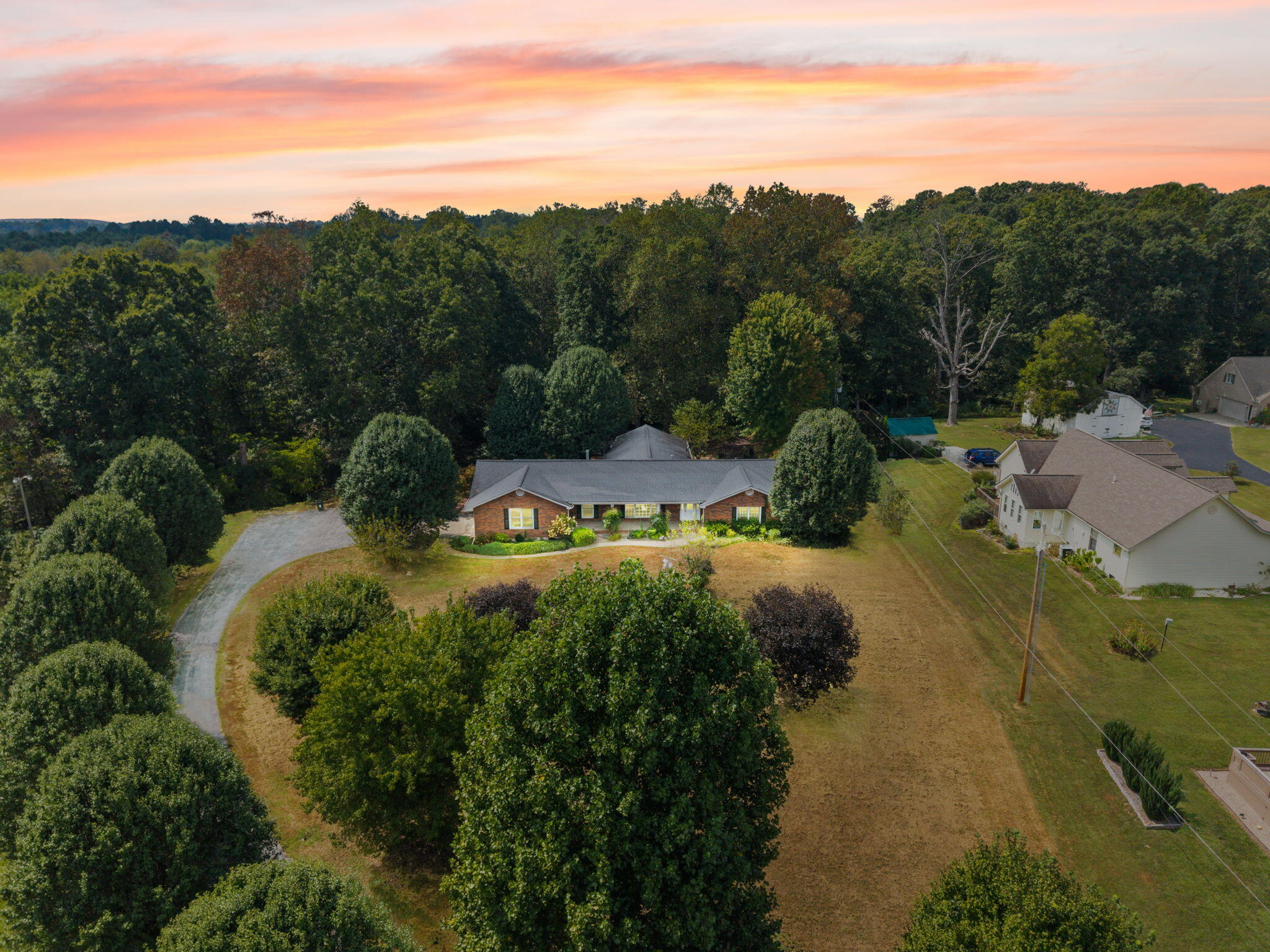 907 Court Road Property Photo 1