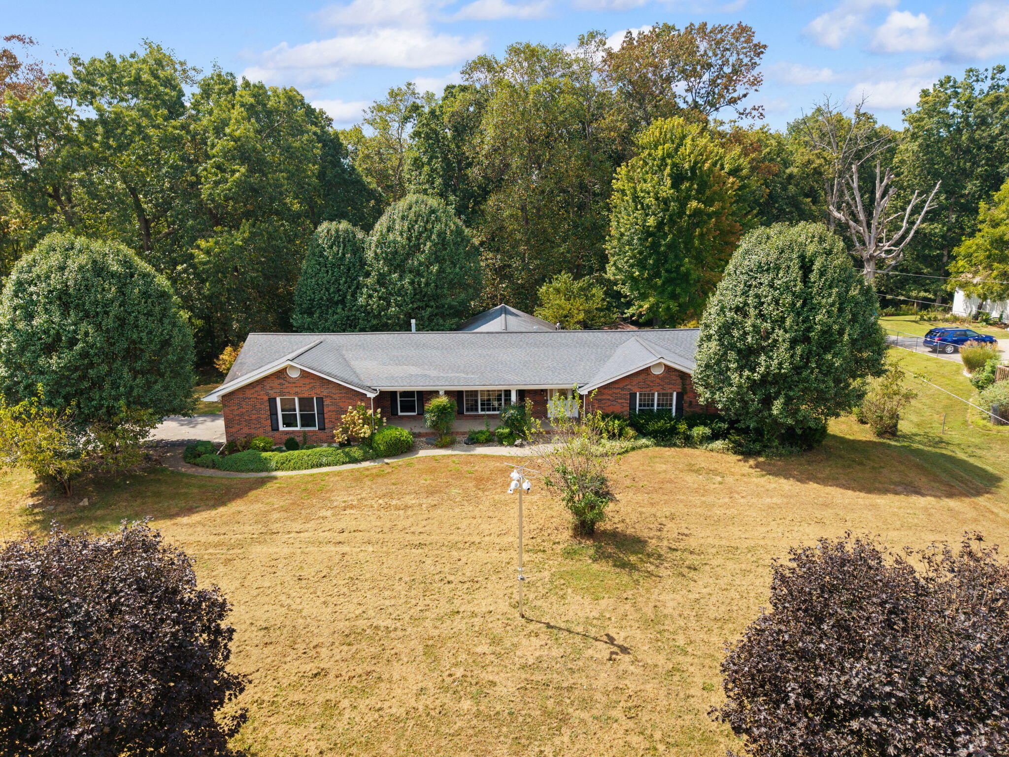 907 Court Road Property Photo 7