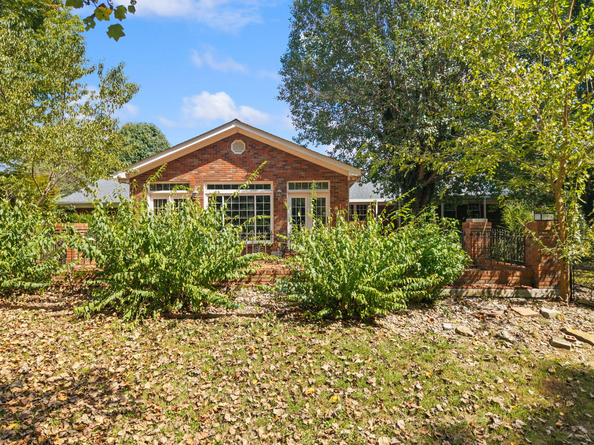 907 Court Road Property Photo 10