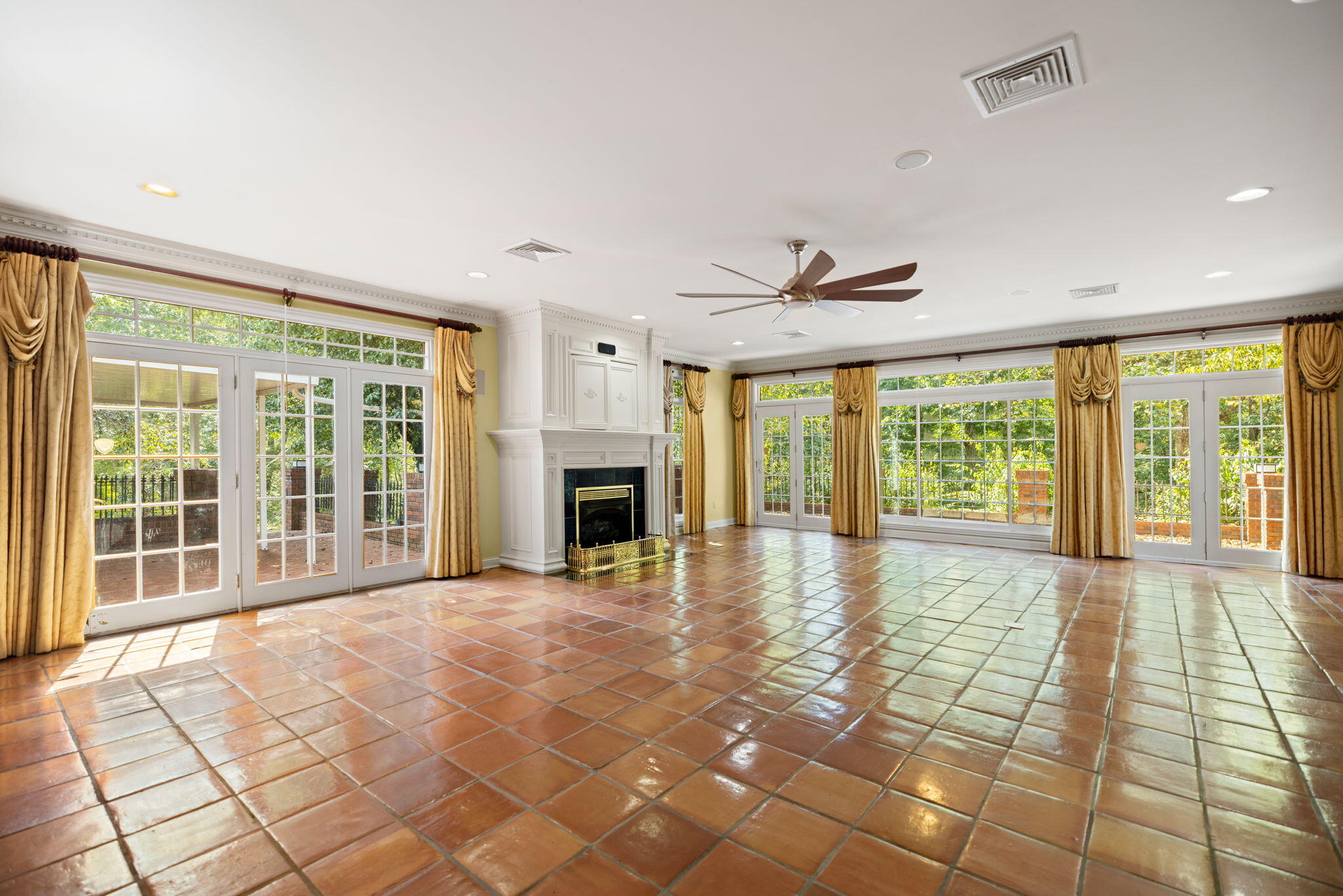 907 Court Road Property Photo 24