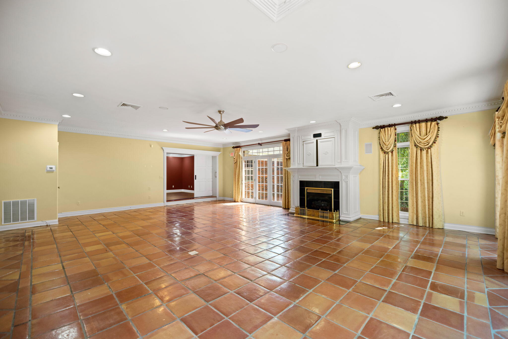 907 Court Road Property Photo 25
