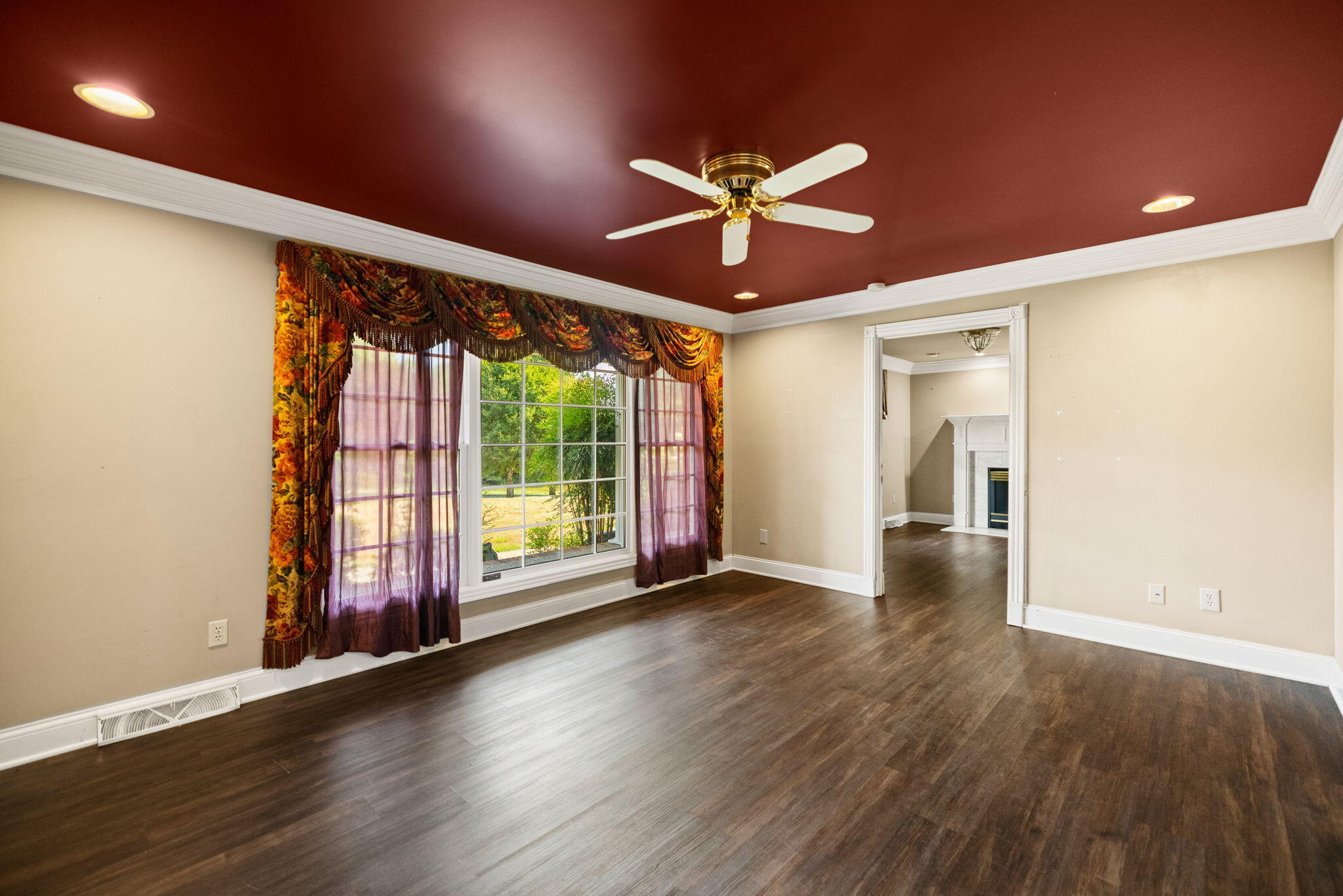 907 Court Road Property Photo 33