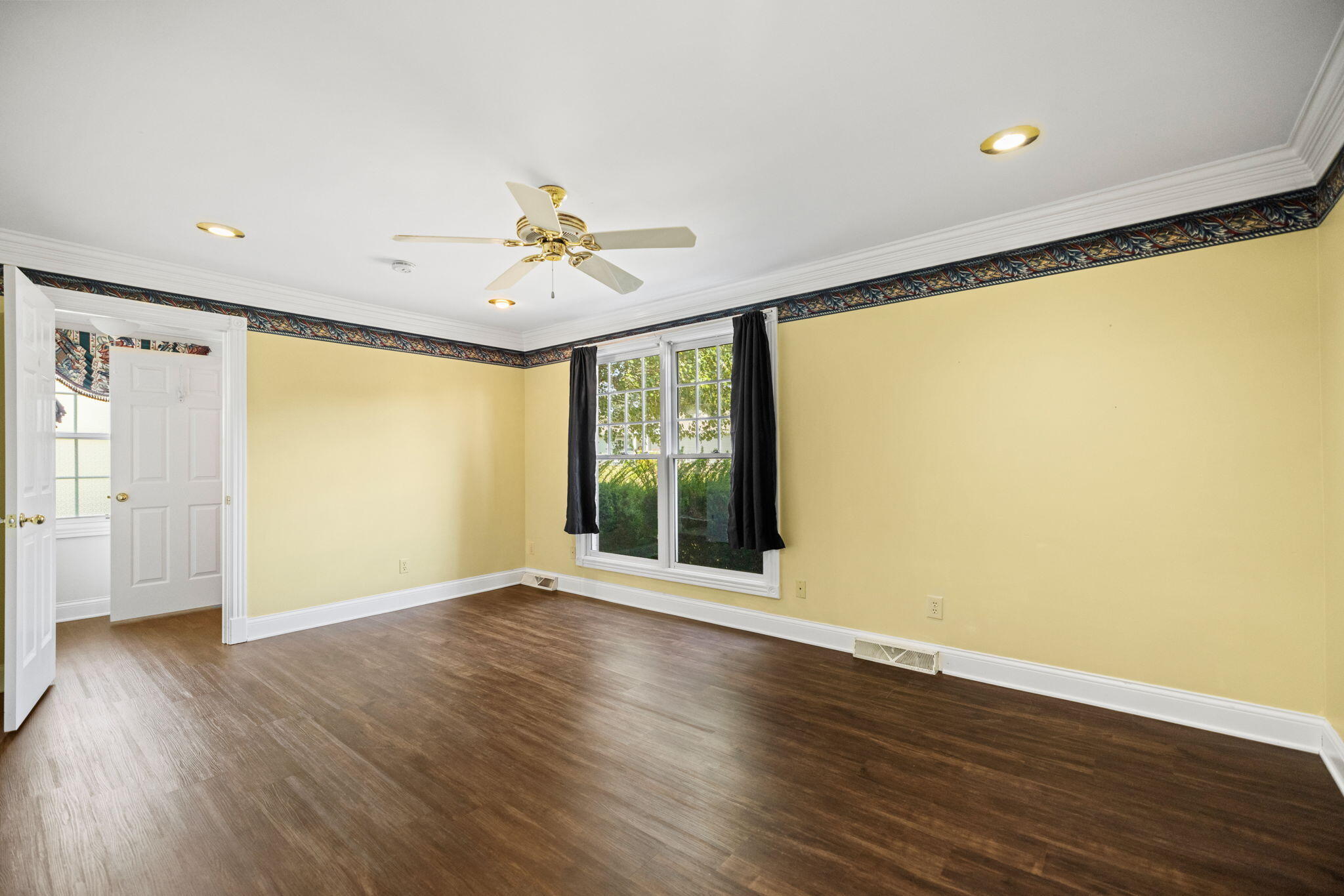 907 Court Road Property Photo 45
