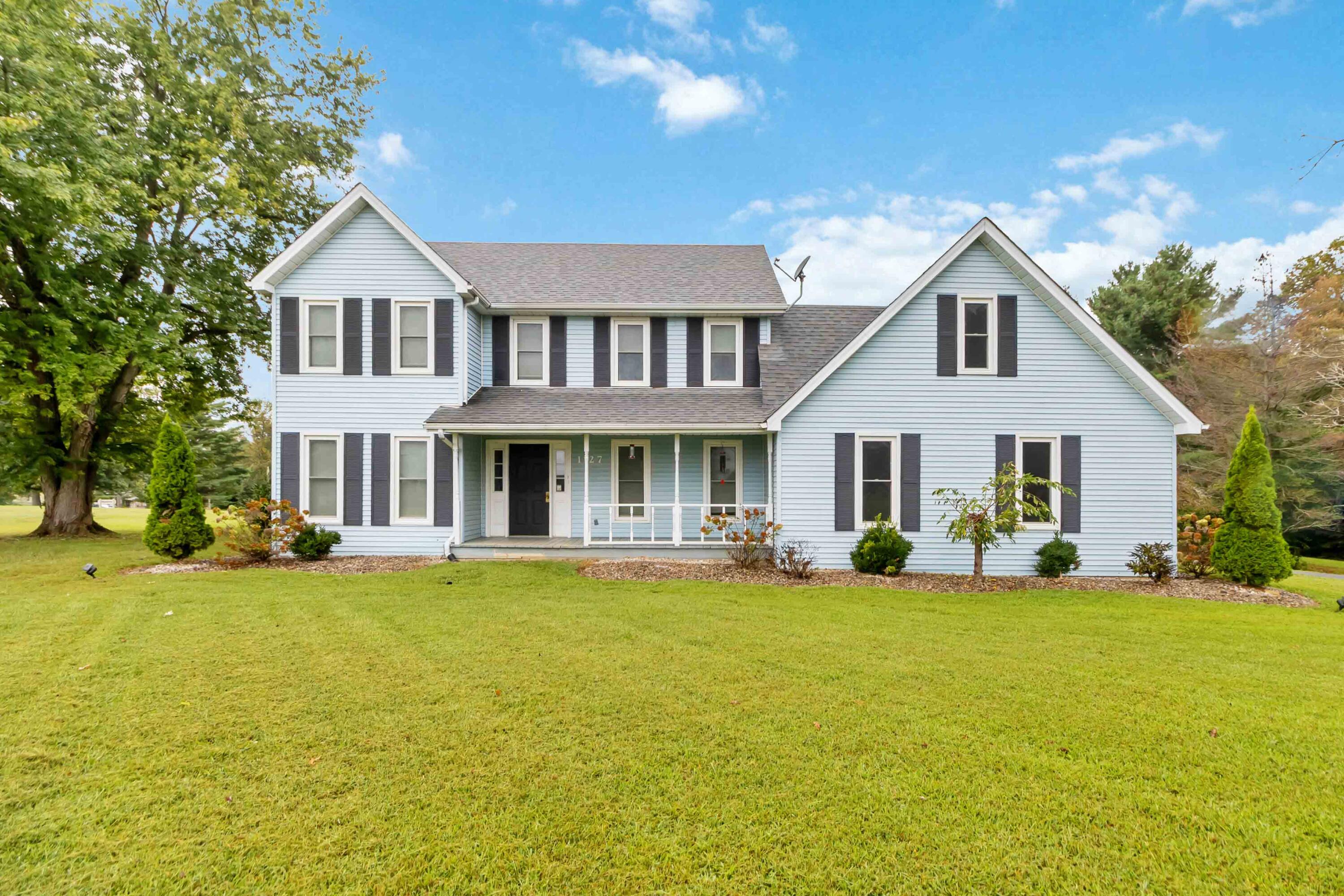 1127 Snow Road Property Photo 1