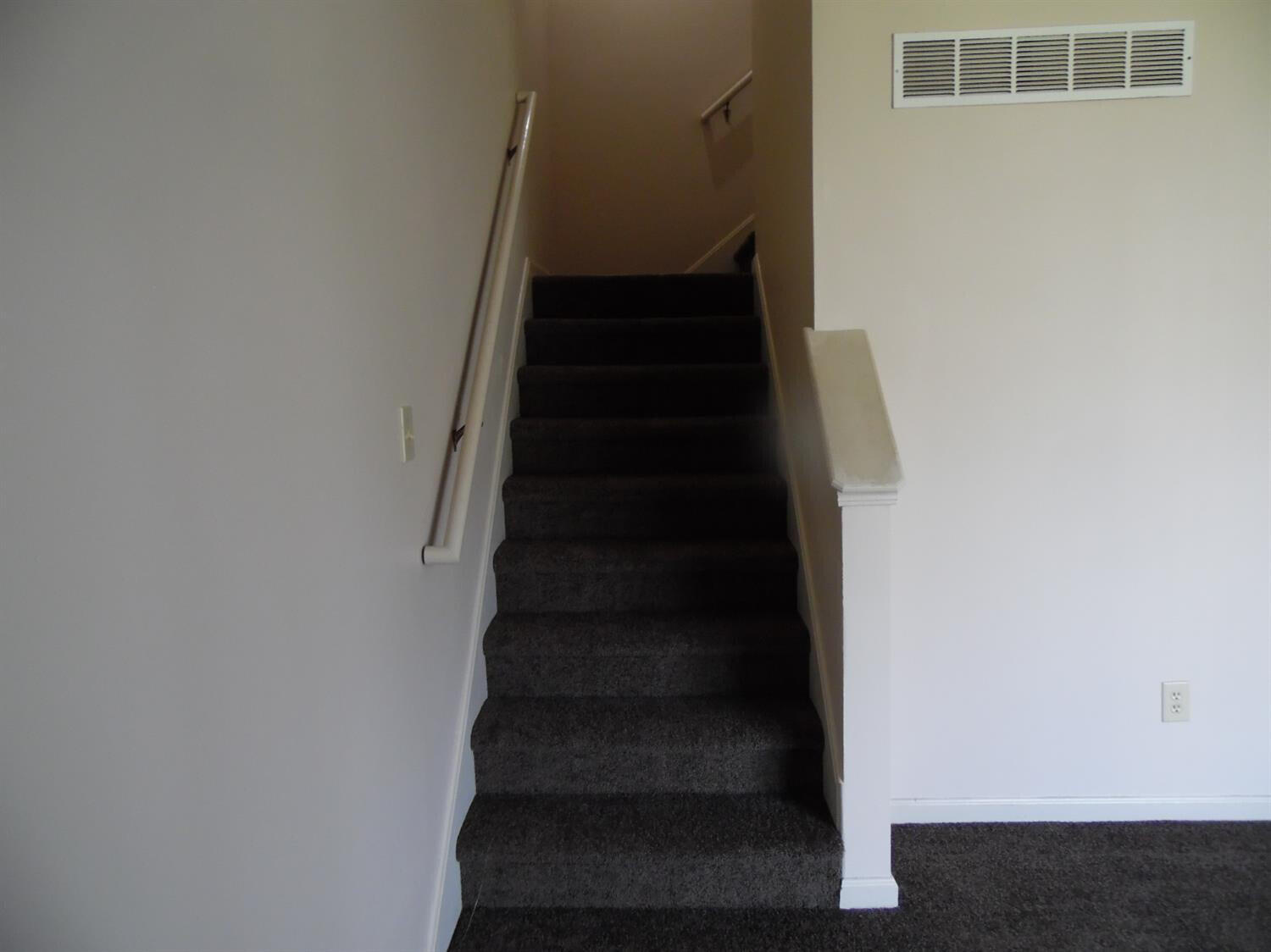 3811 Sugar Creek Drive Property Photo 2