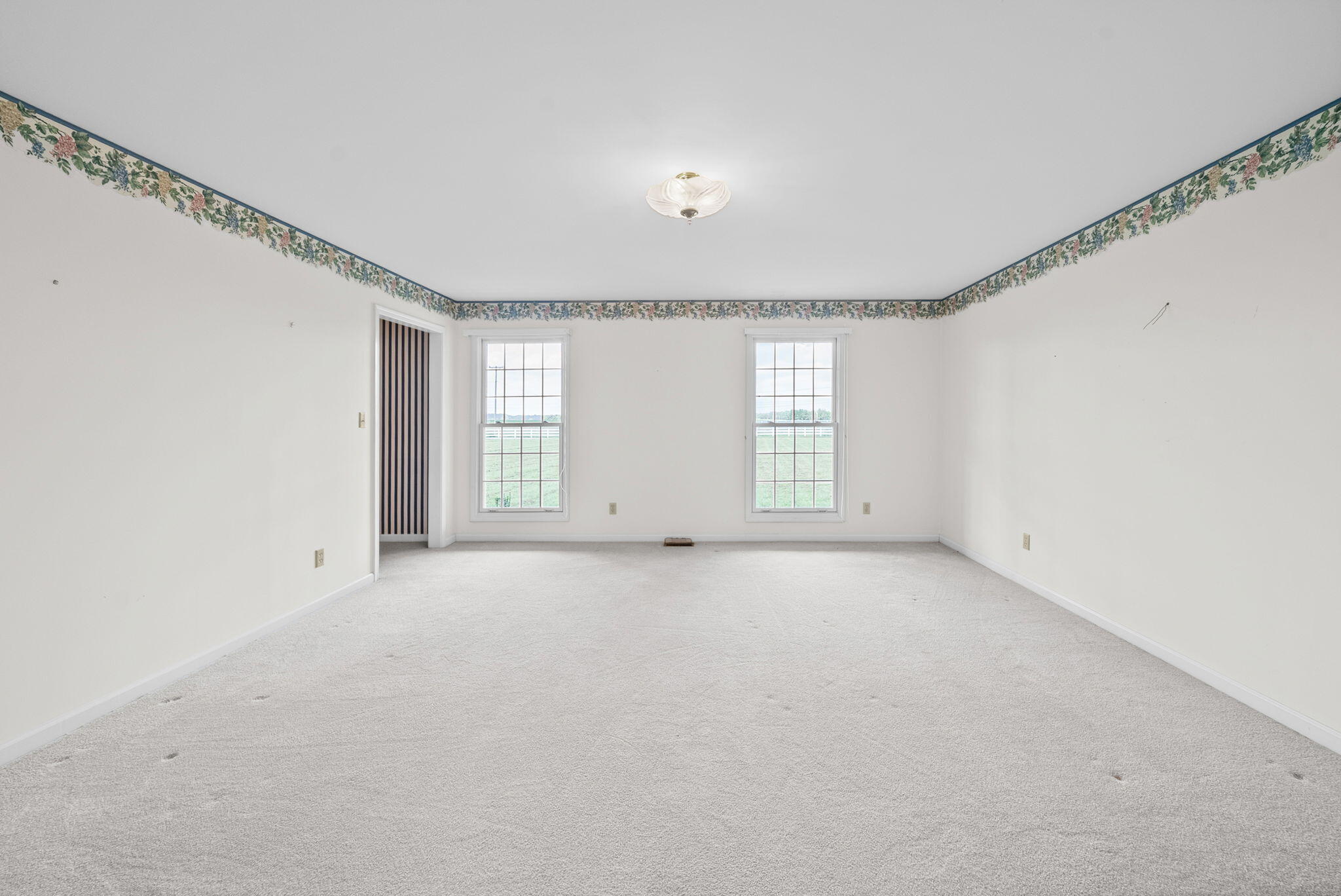 4655 Cadiz Road Property Photo 10