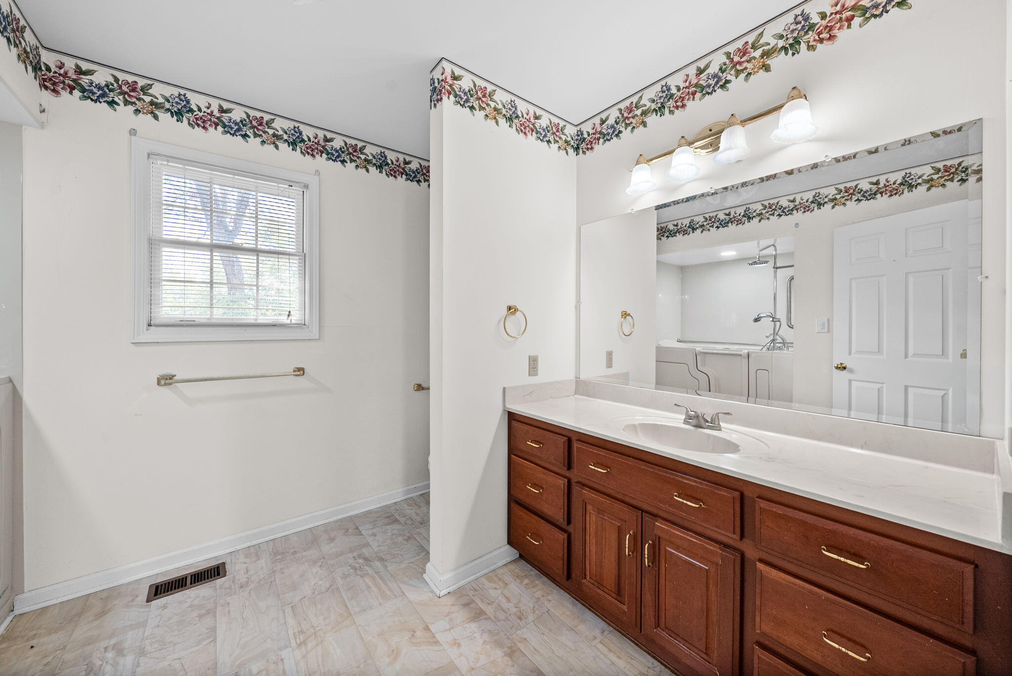 4655 Cadiz Road Property Photo 16