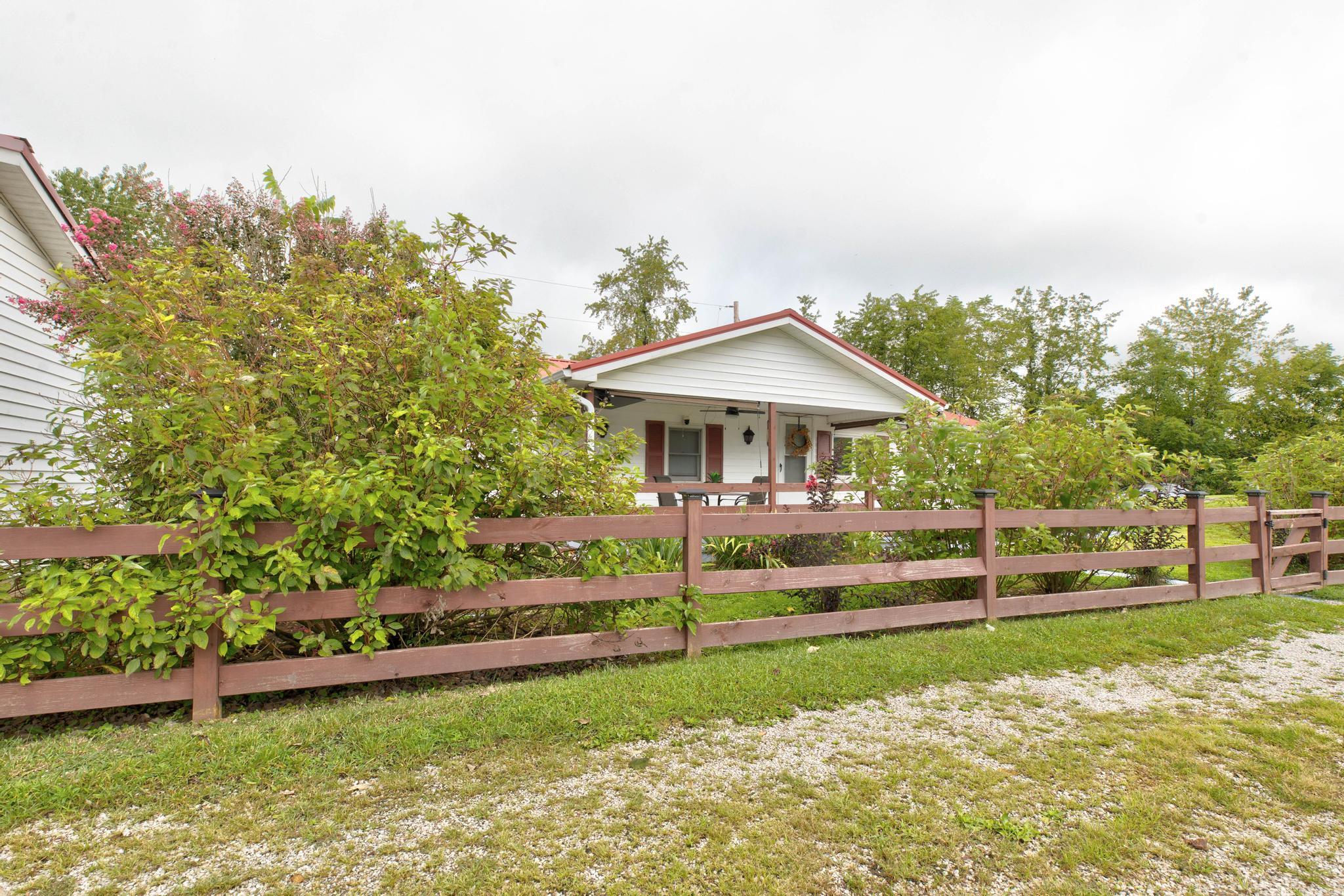 4590 County Road 1002 Property Photo 3